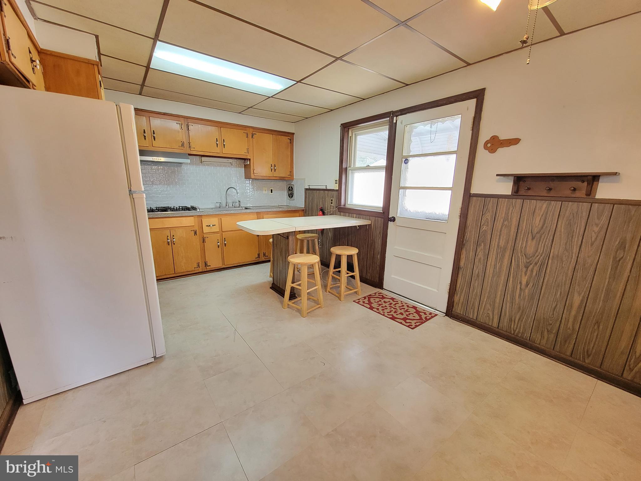 DELMAR VILLAGE - Residential Lease