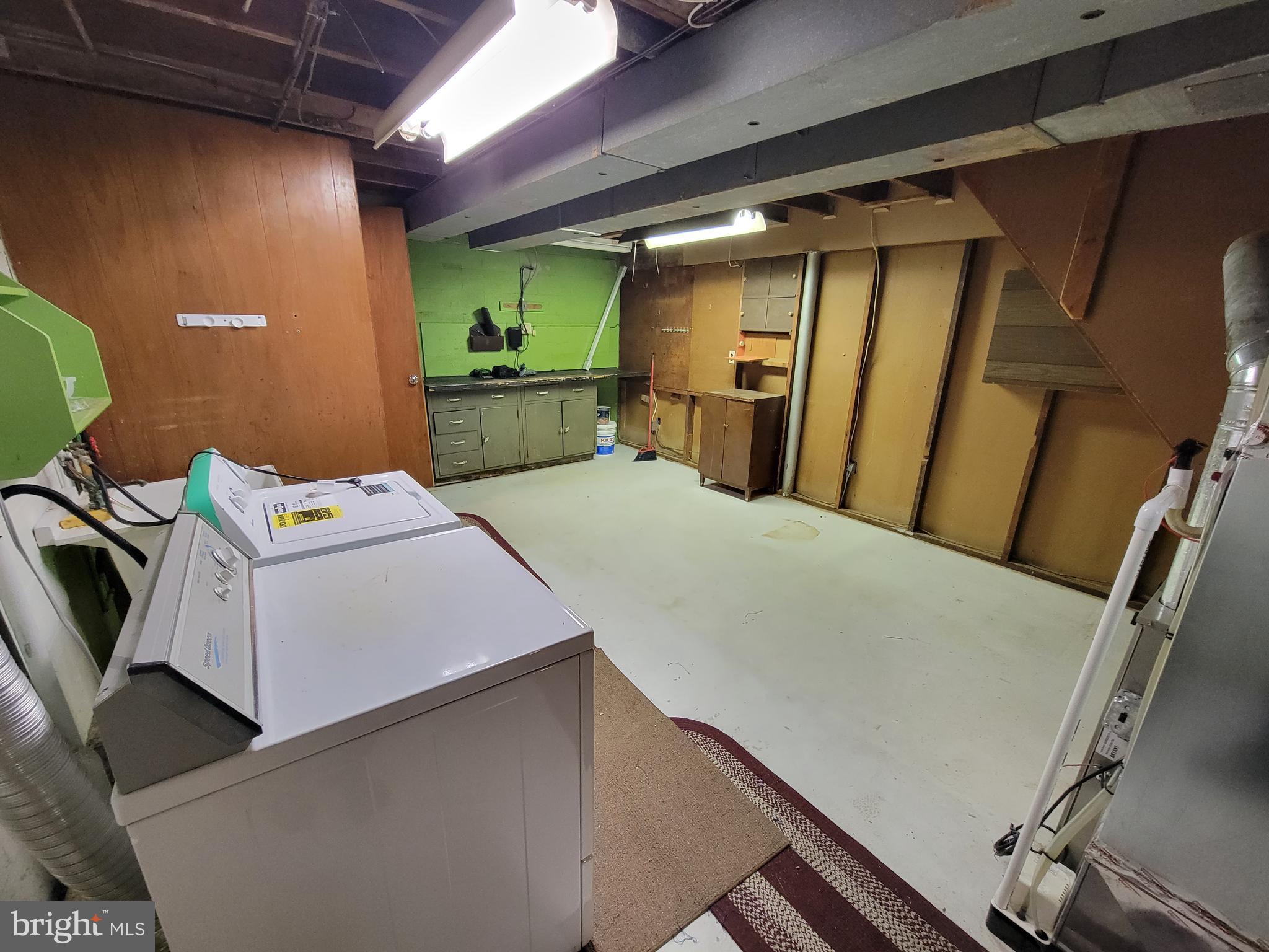 DELMAR VILLAGE - Residential Lease