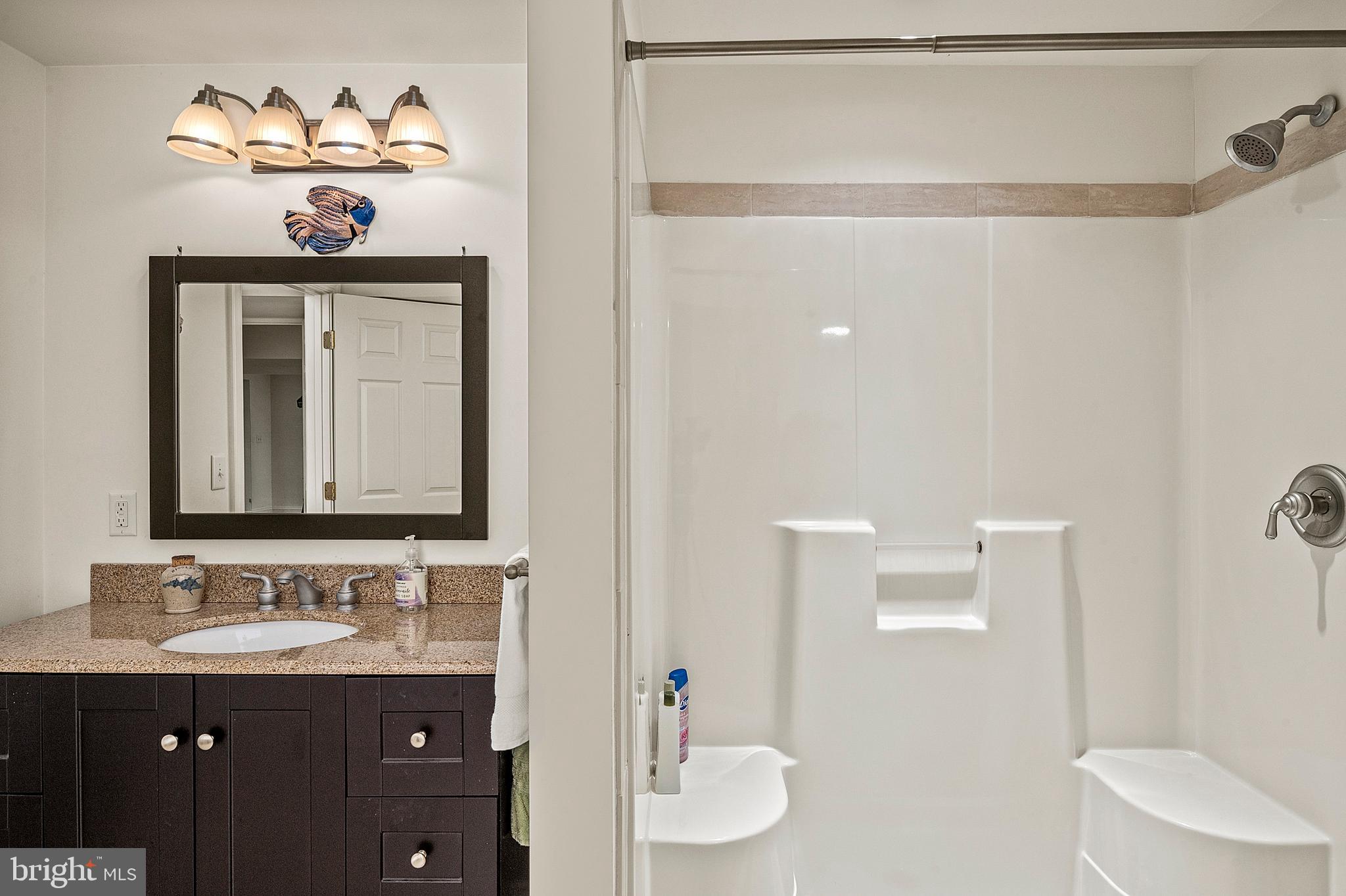 ANNAPOLIS PRESERVE - Residential