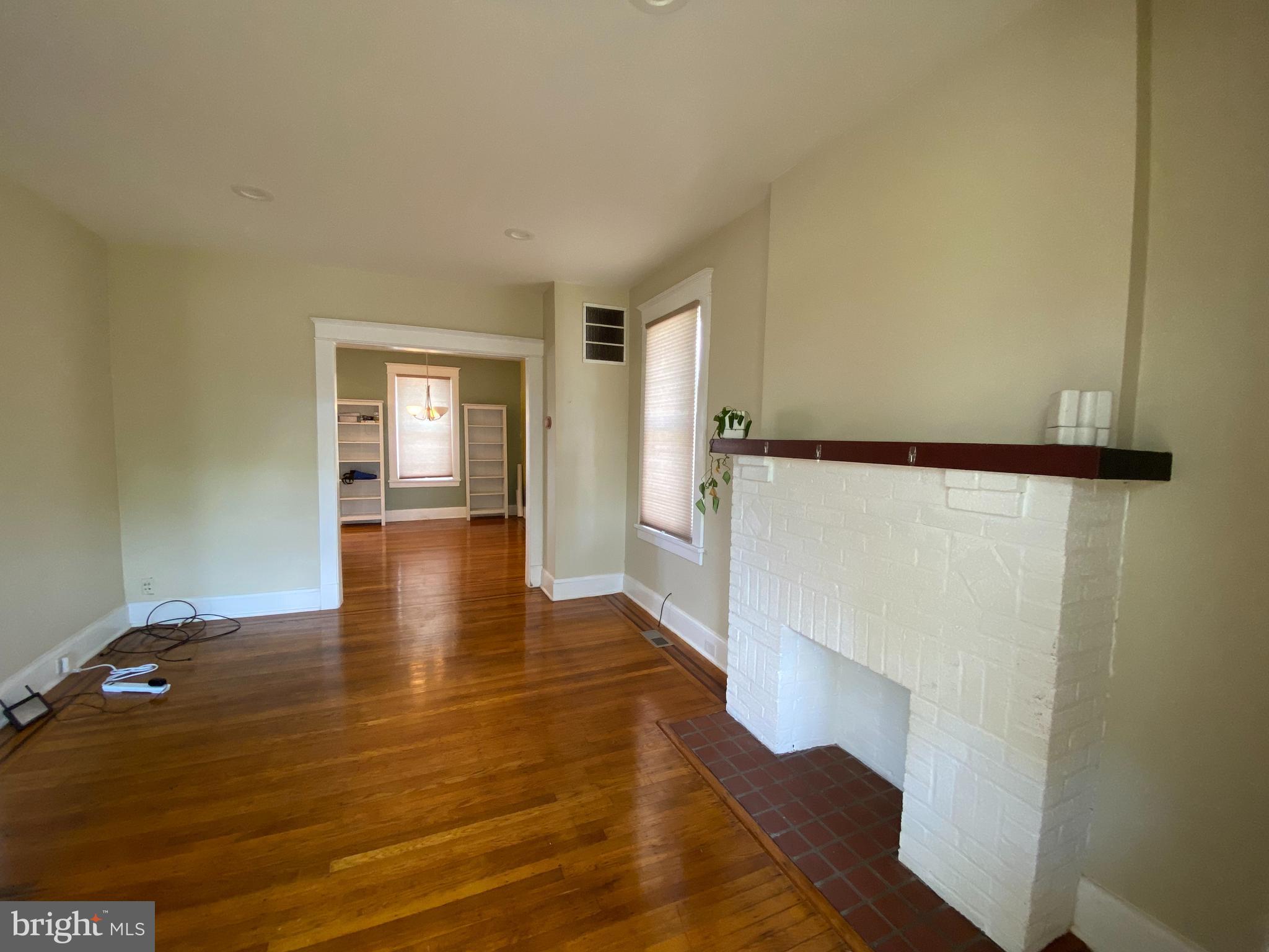 WAVERLY - Residential Lease