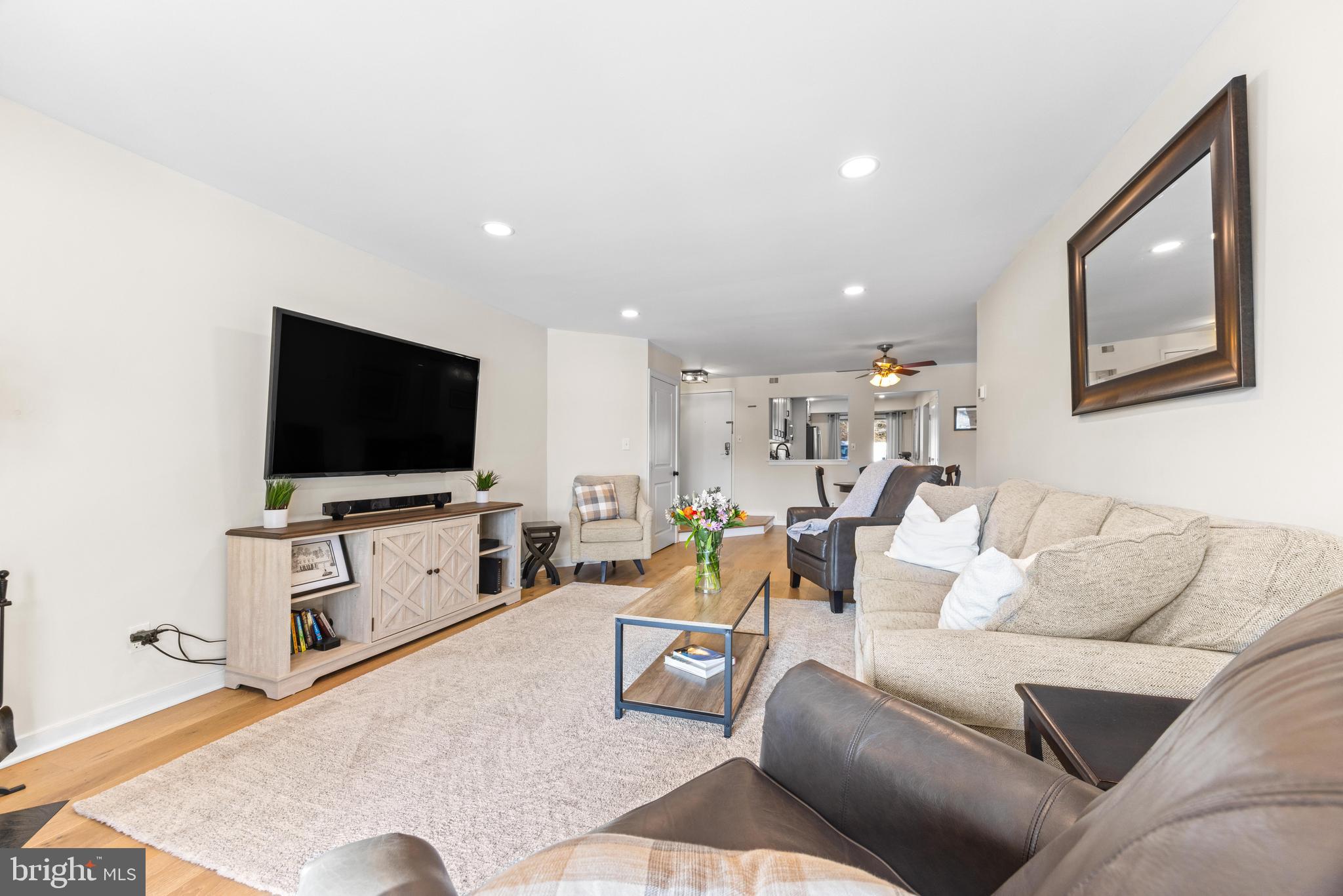 CHESAPEAKE HARBOUR - Residential