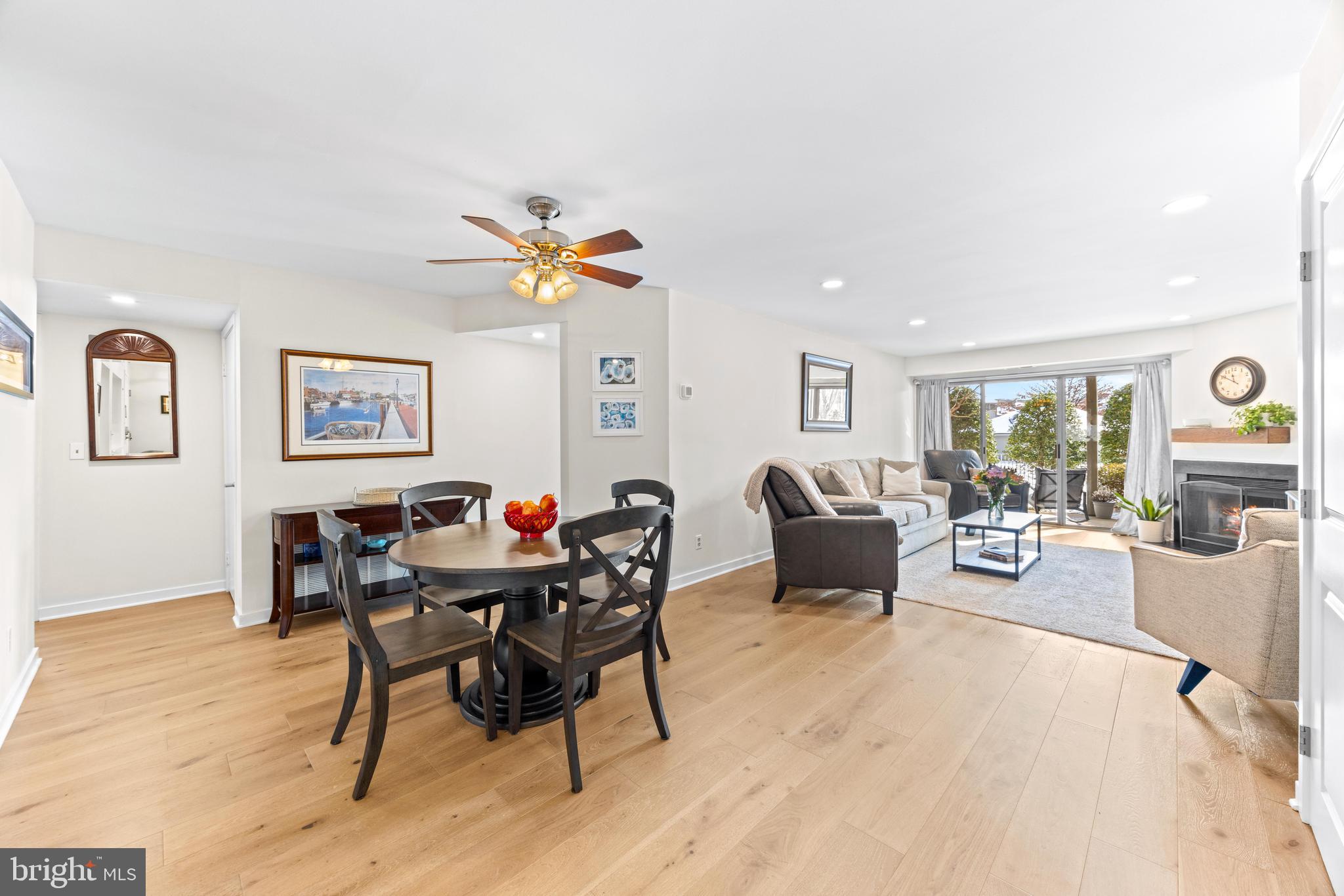 CHESAPEAKE HARBOUR - Residential