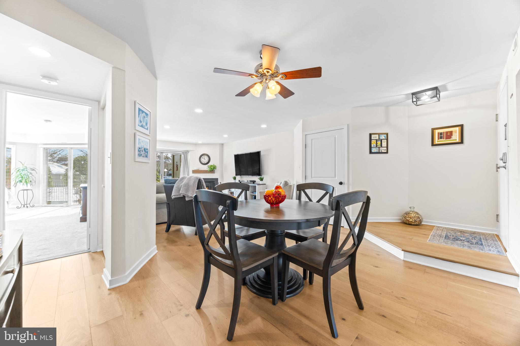 CHESAPEAKE HARBOUR - Residential