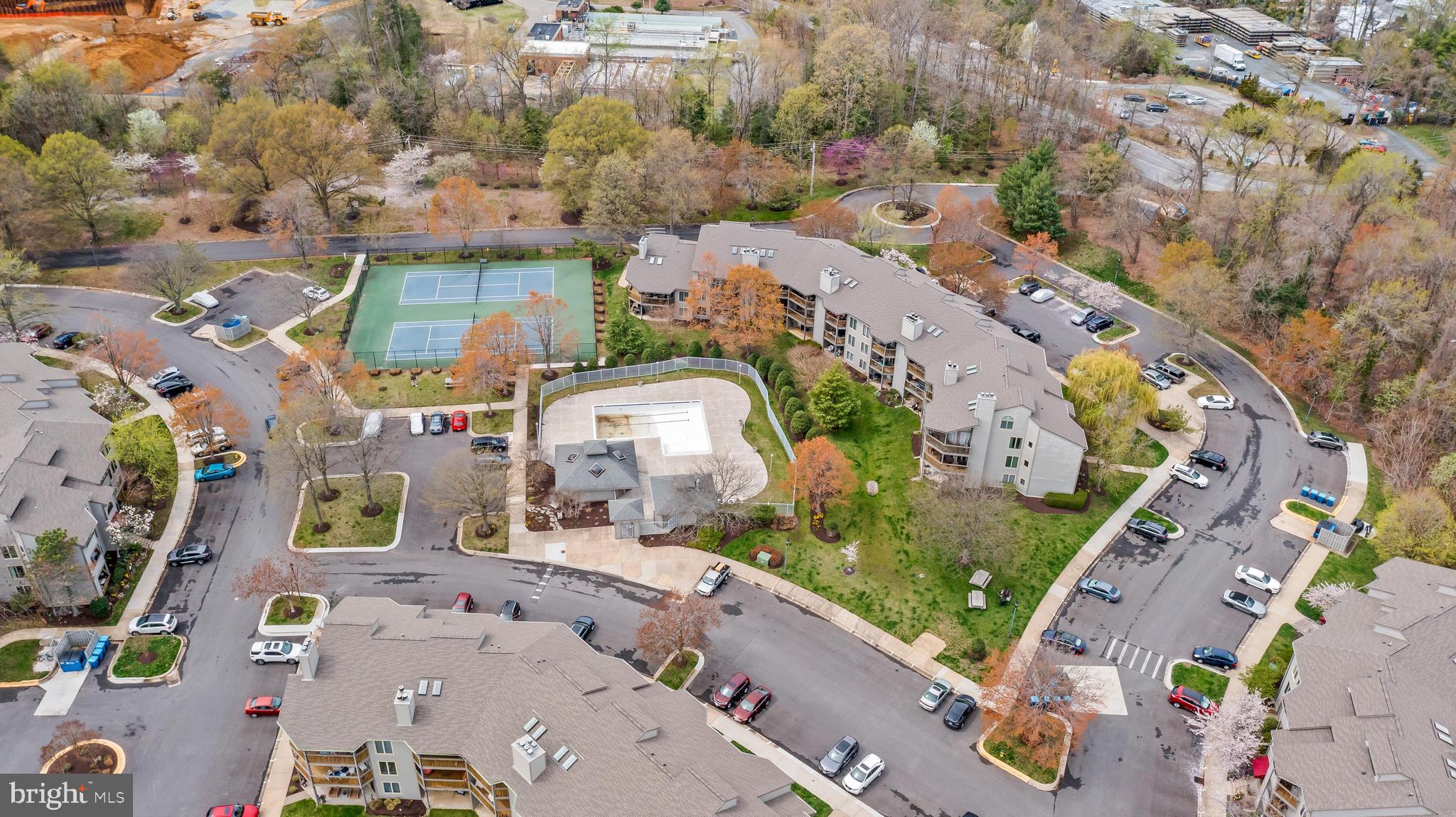 CHESAPEAKE HARBOUR - Residential
