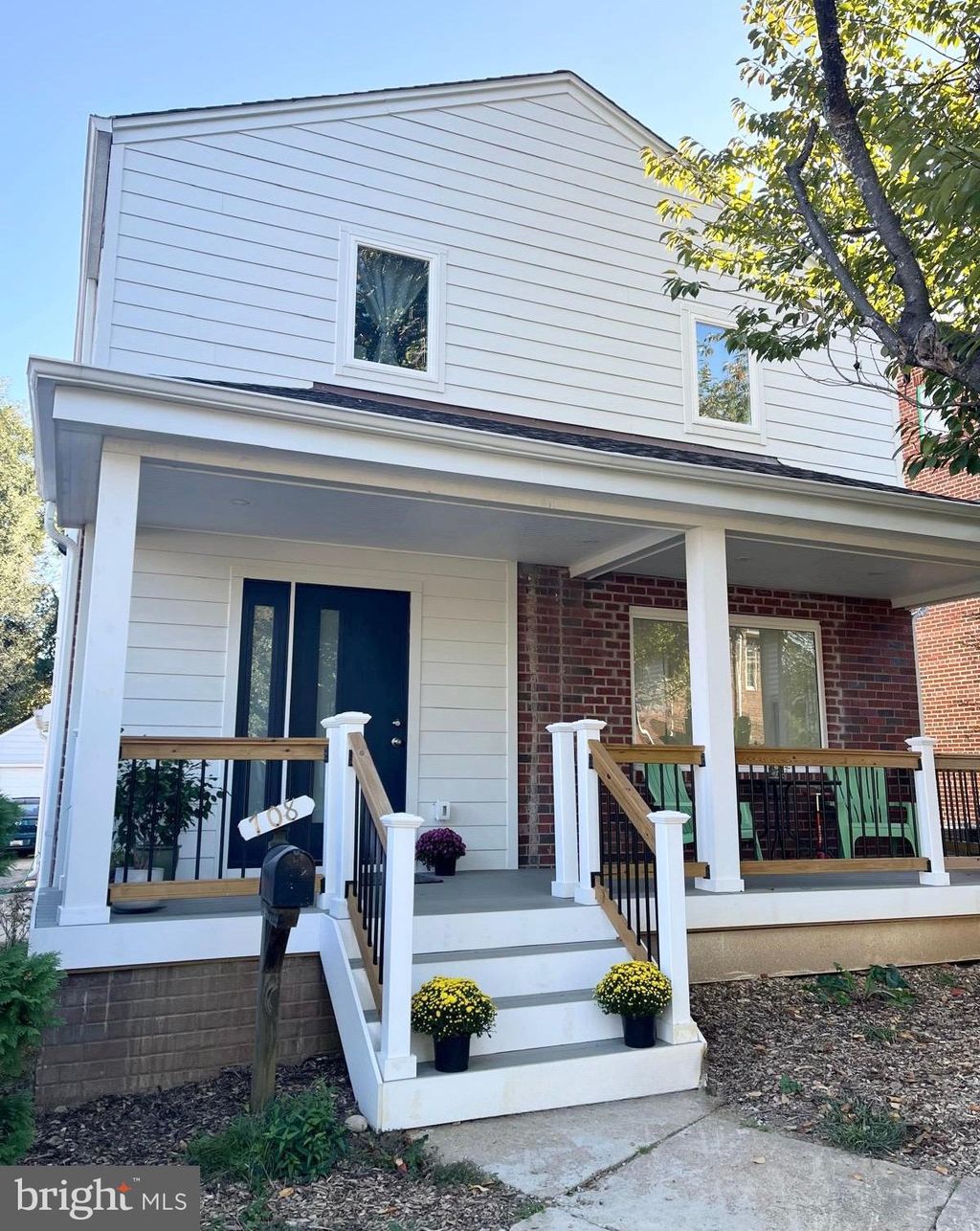 Photo of 708 Hankin Street, SILVER SPRING, MD 20910 (MLS # MDMC2204448)