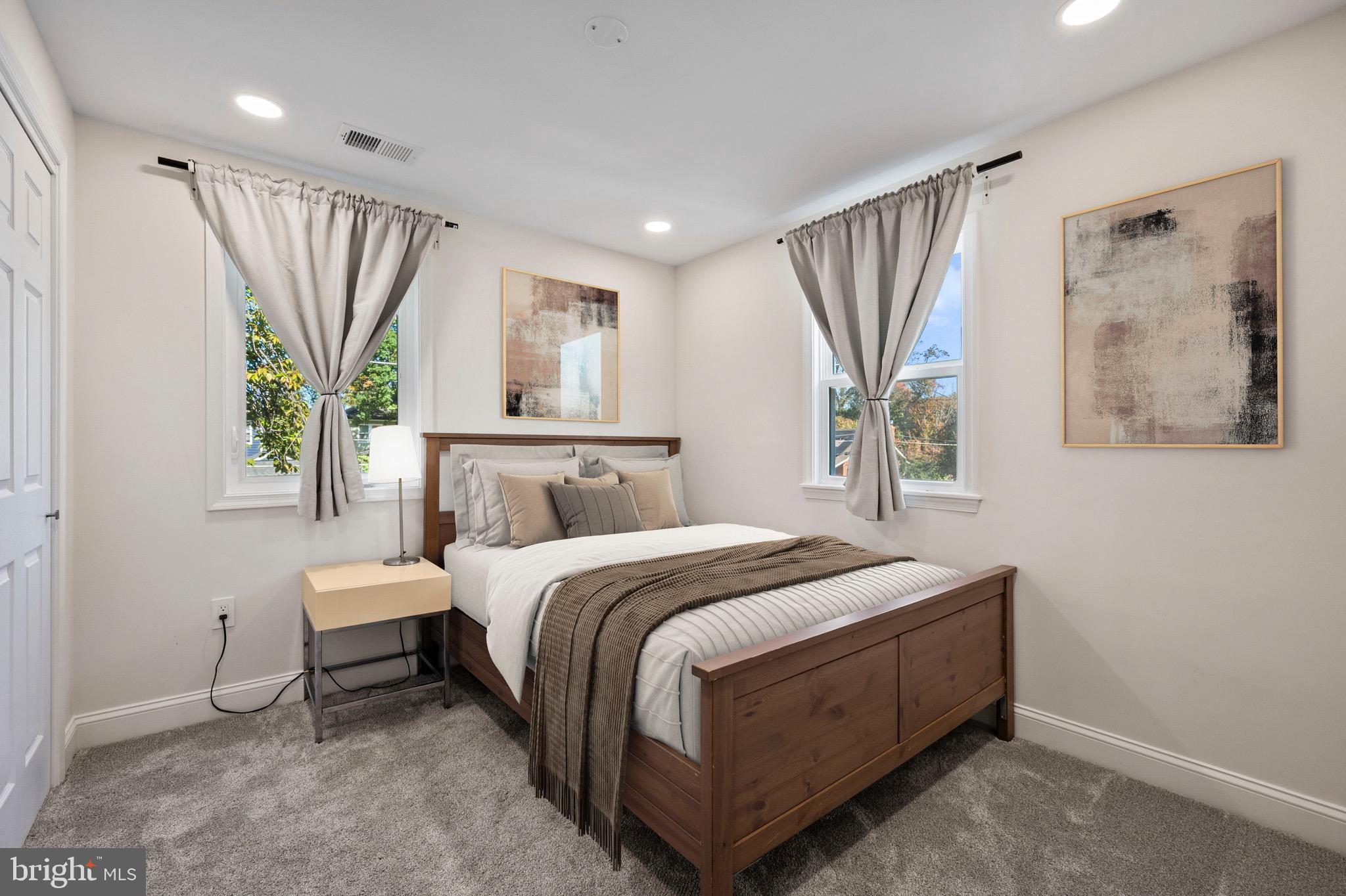 SILVER SPRING - Residential