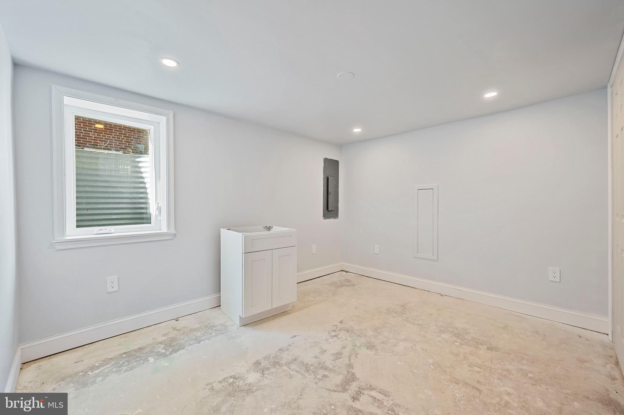 SILVER SPRING - Residential