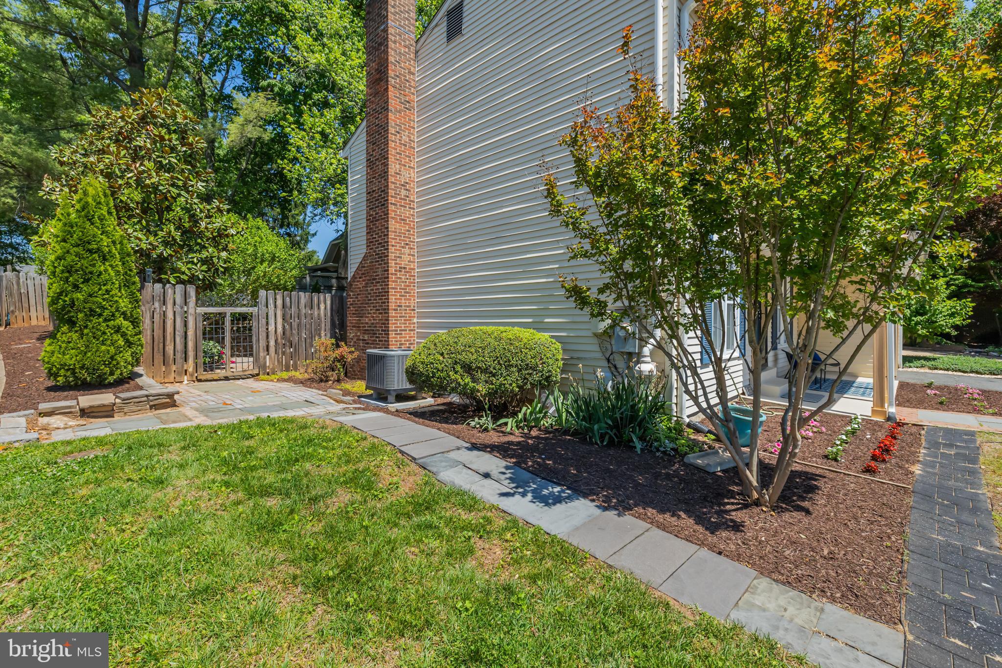 PINE GLEN - Residential