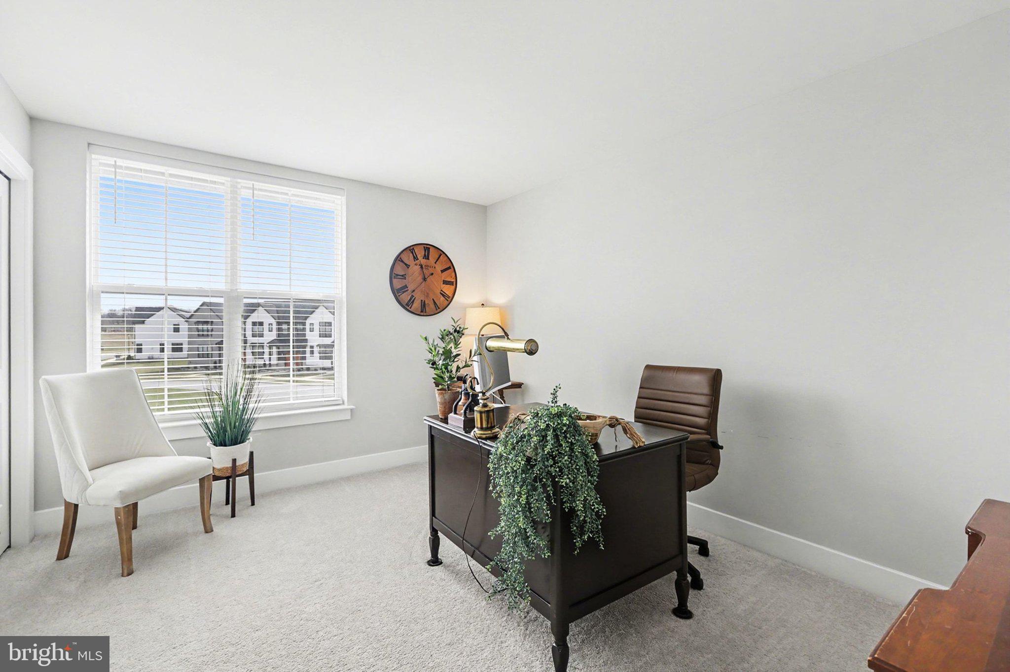 MADISON COURT - Residential