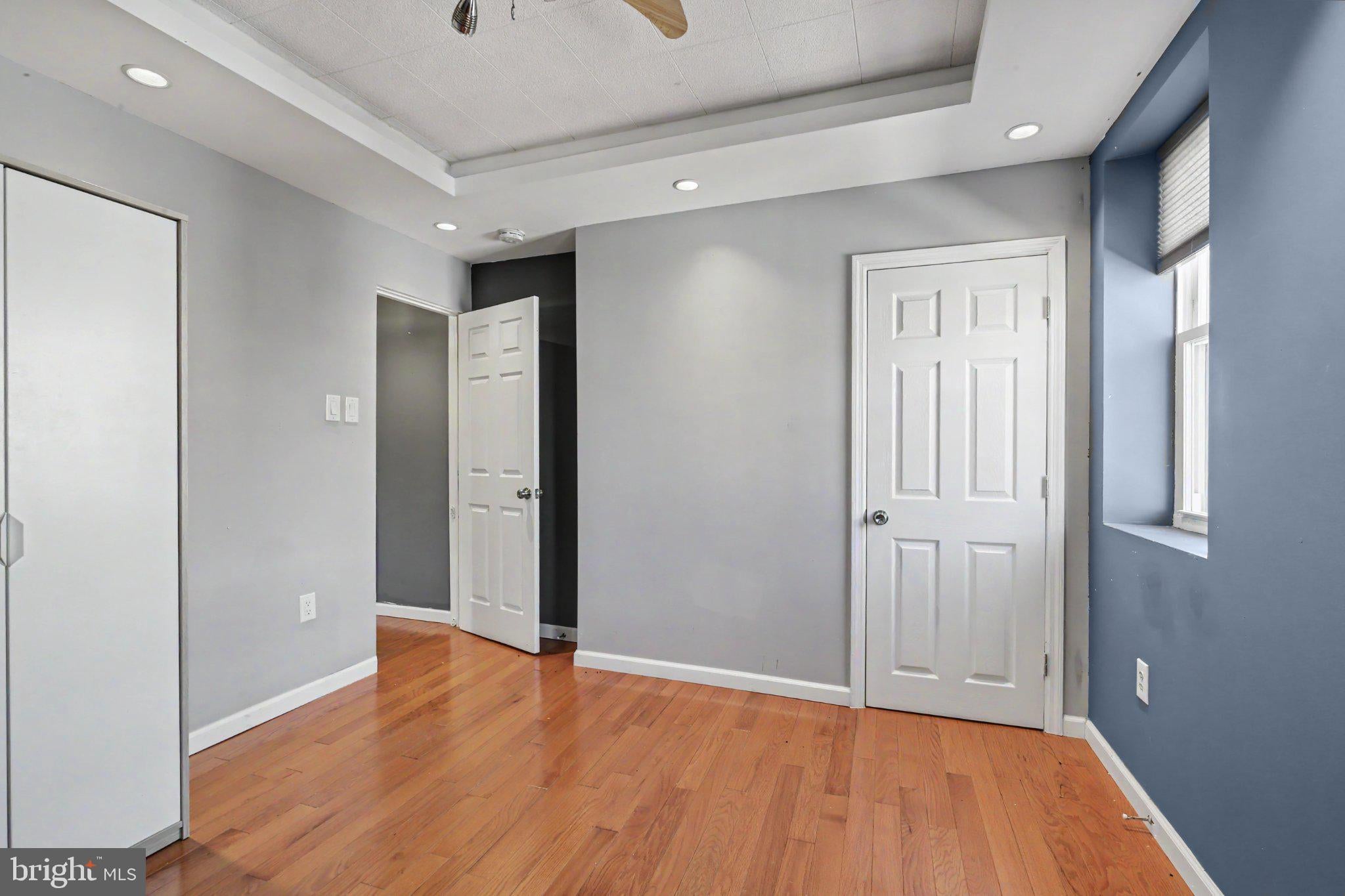 416 E FLORA STREET