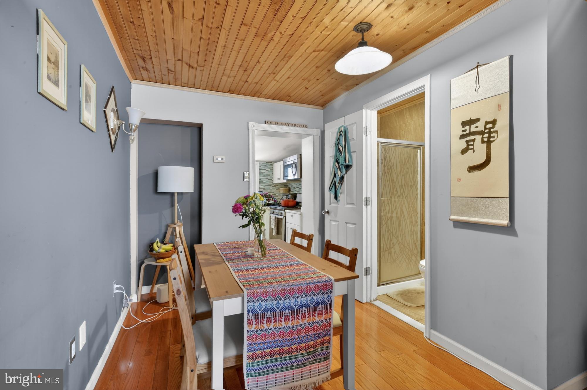 416 E FLORA STREET