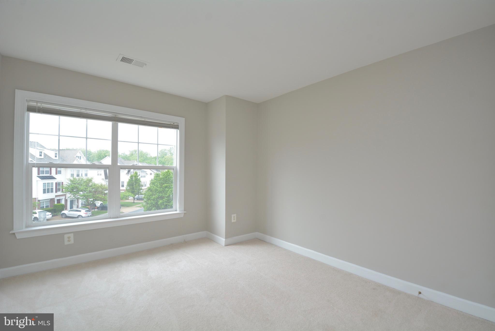 BLOOMS MILL - Residential