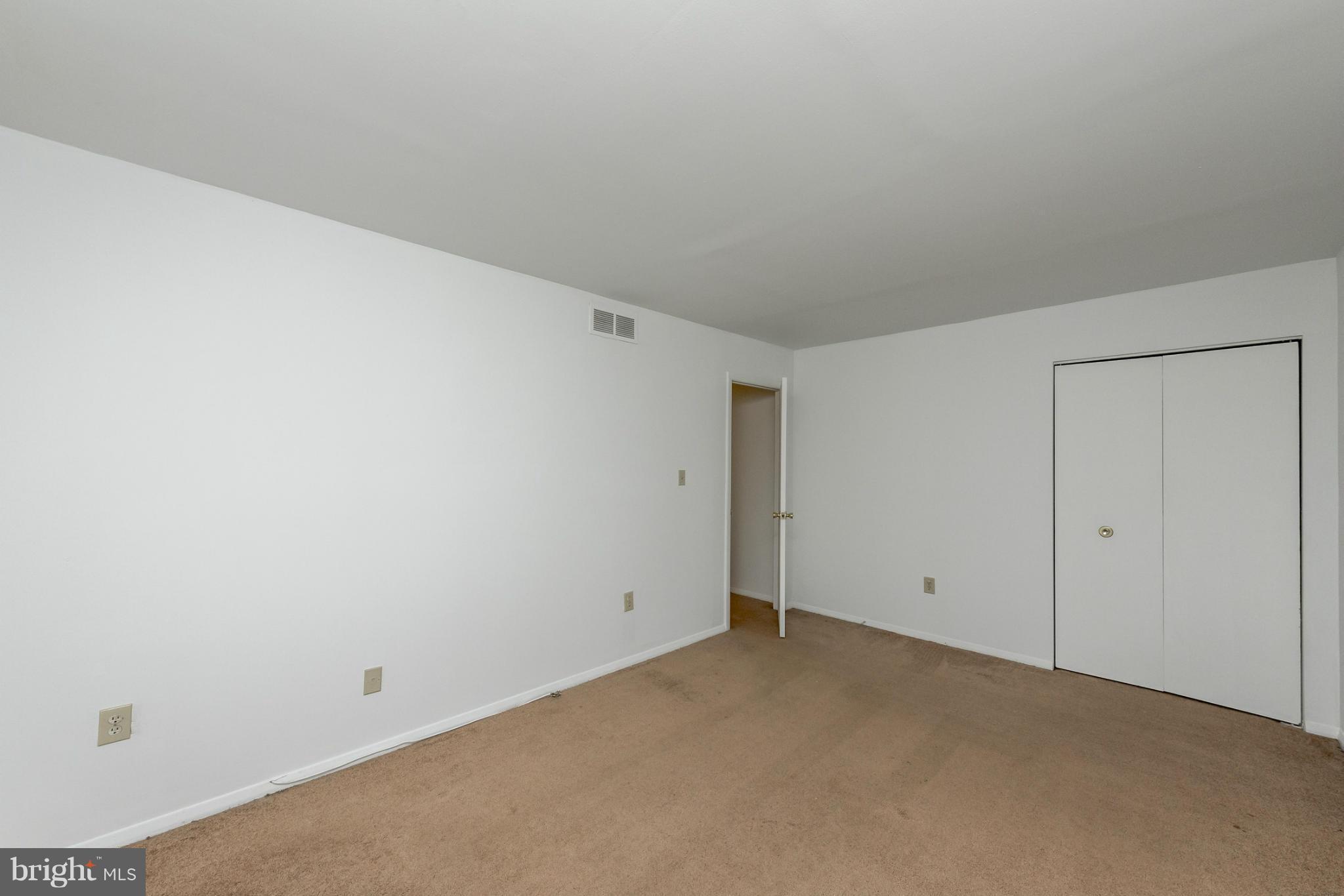 KIMBERLY WOODS VILLAGE - Residential