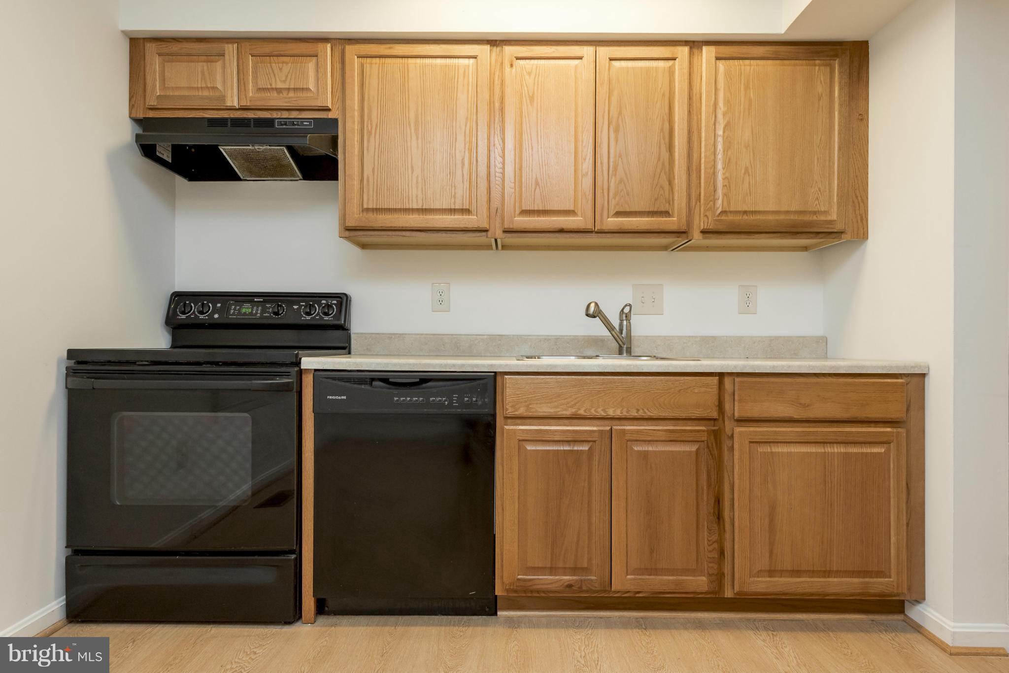 KIMBERLY WOODS VILLAGE - Residential