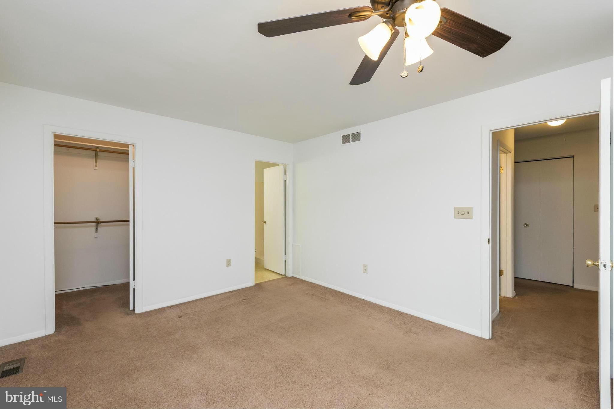 KIMBERLY WOODS VILLAGE - Residential