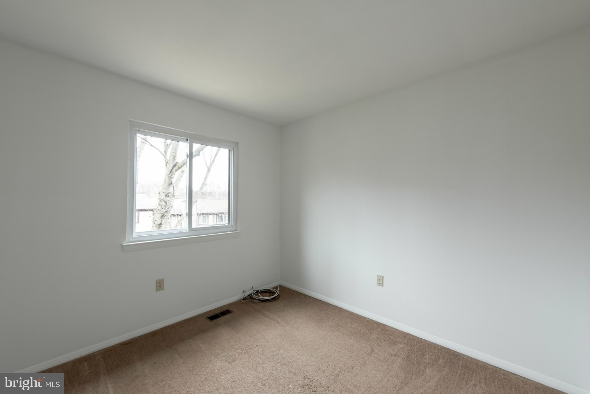 KIMBERLY WOODS VILLAGE - Residential