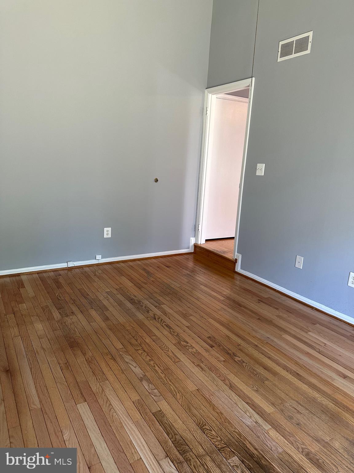 CARRIAGE HILL - Residential Lease