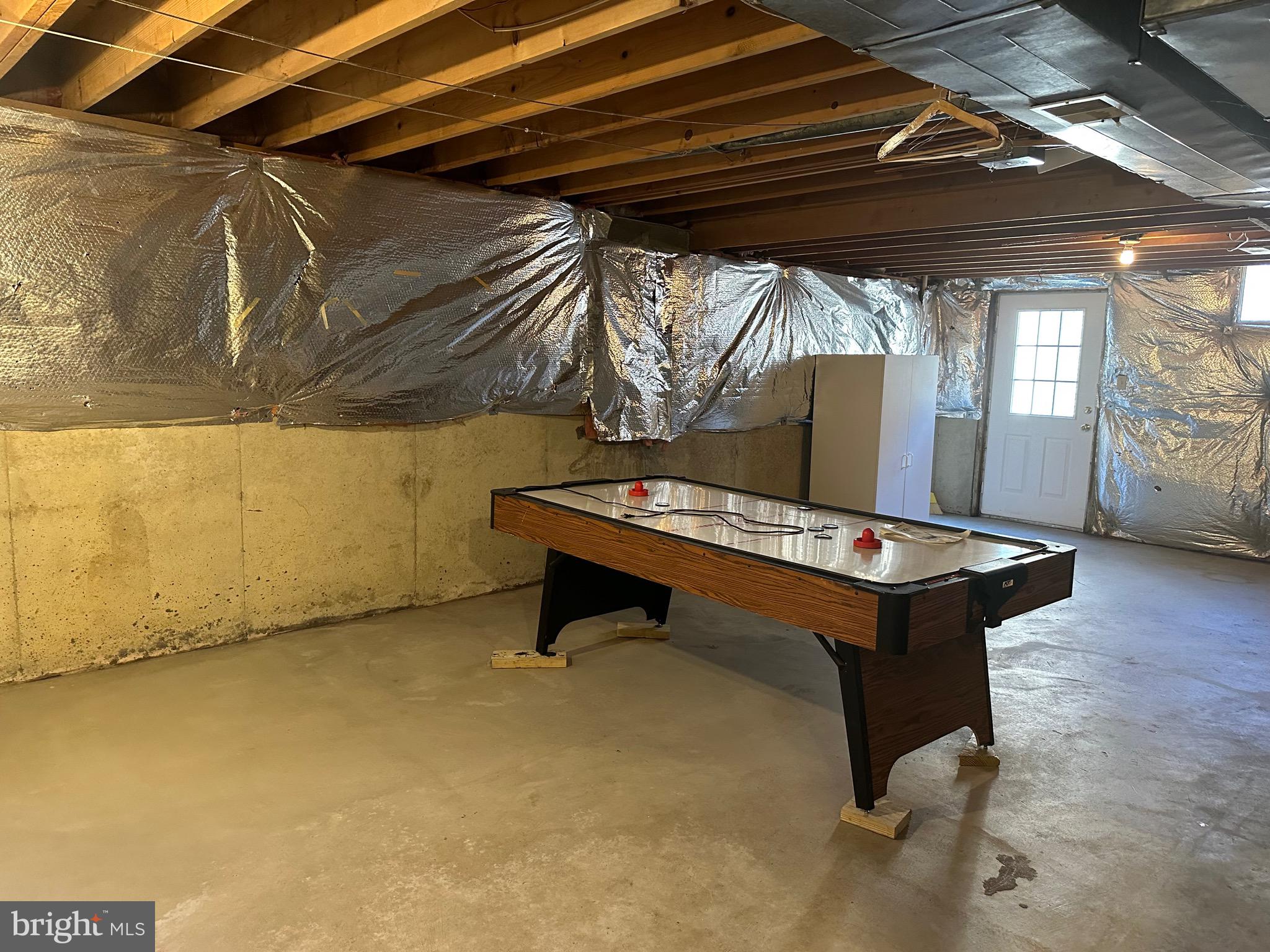 CARRIAGE HILL - Residential Lease