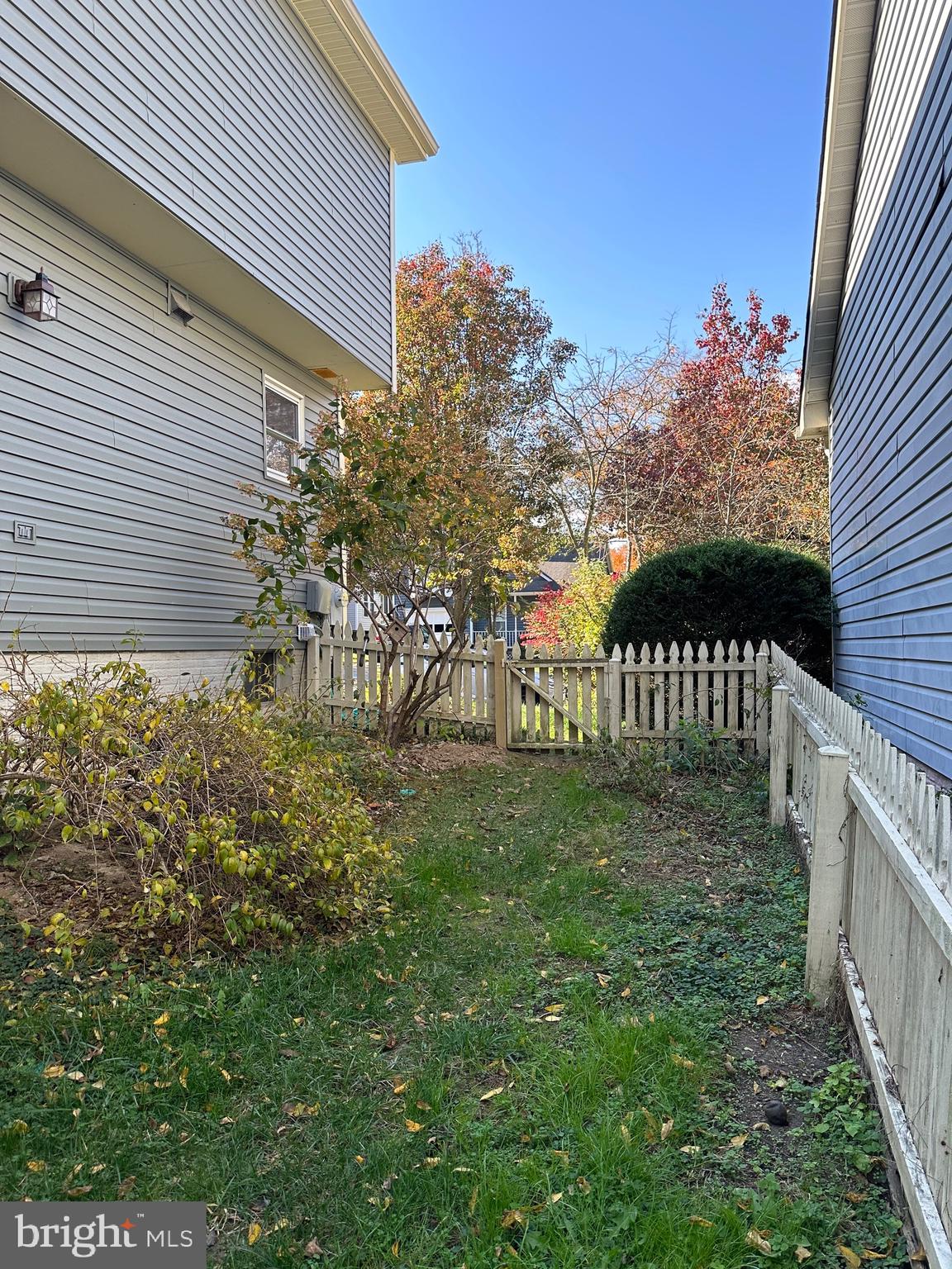 CARRIAGE HILL - Residential Lease