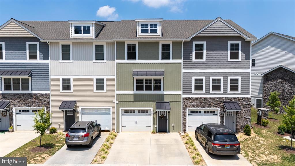 1504 PALOMINO TRAIL