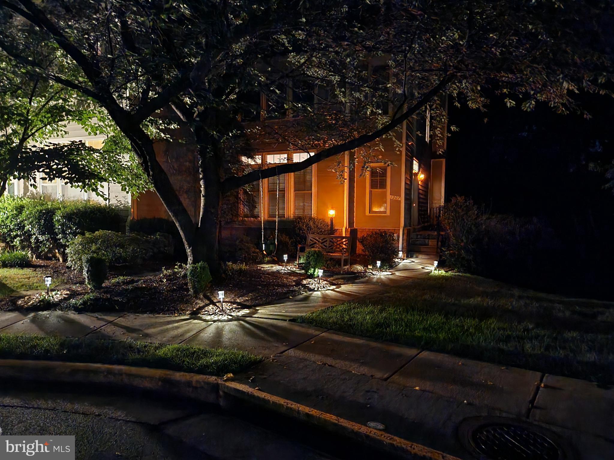 RESTON - Residential