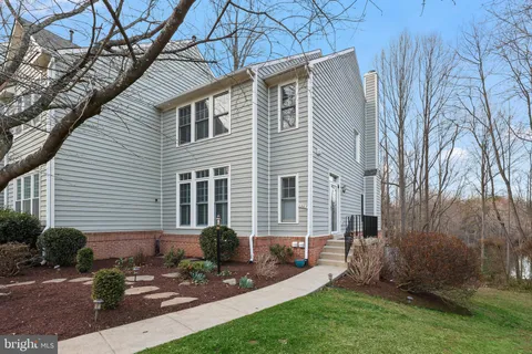 1207 Weatherstone Court, Reston, VA MLS: VAFX2226120