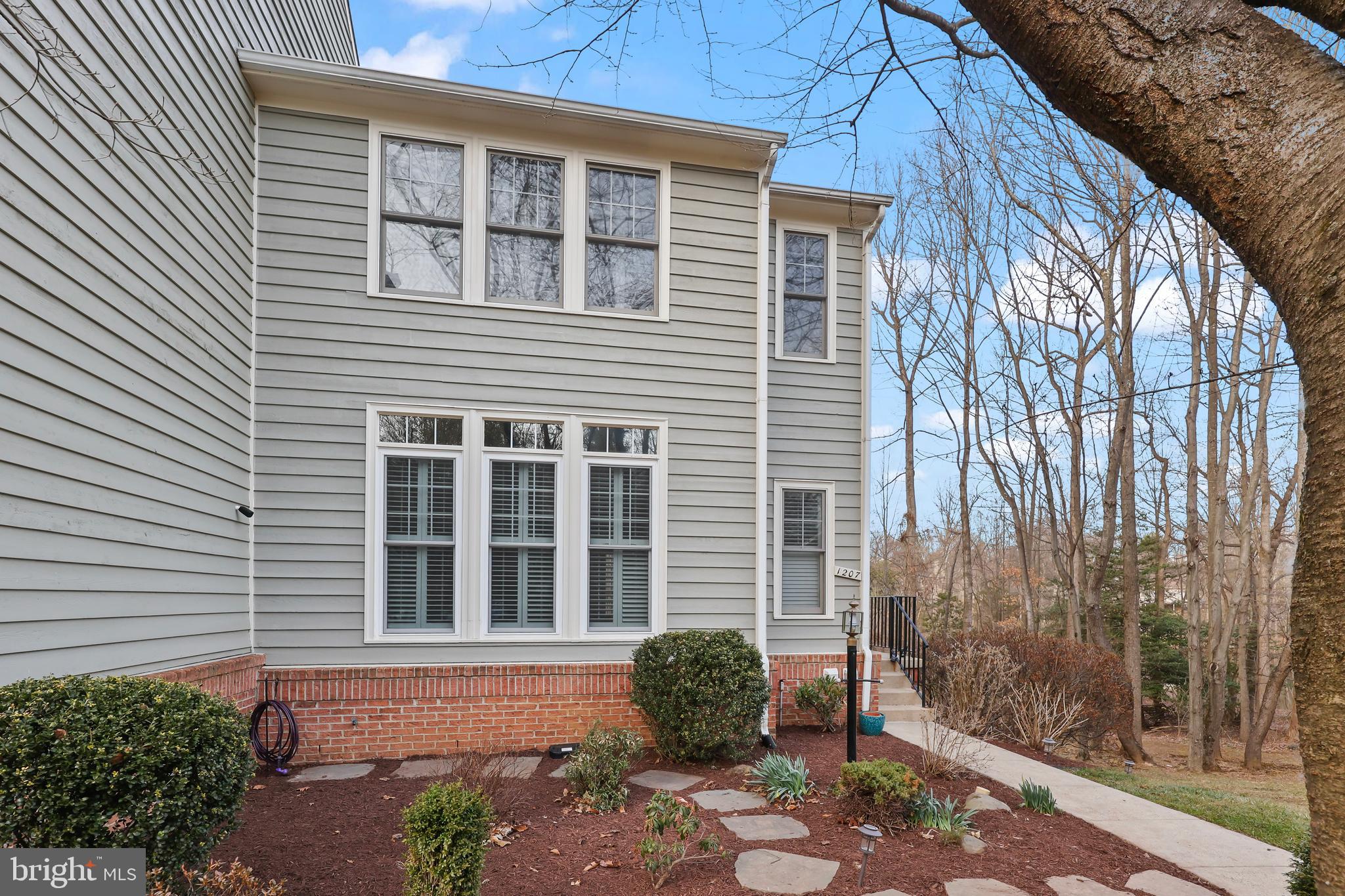 RESTON - Residential