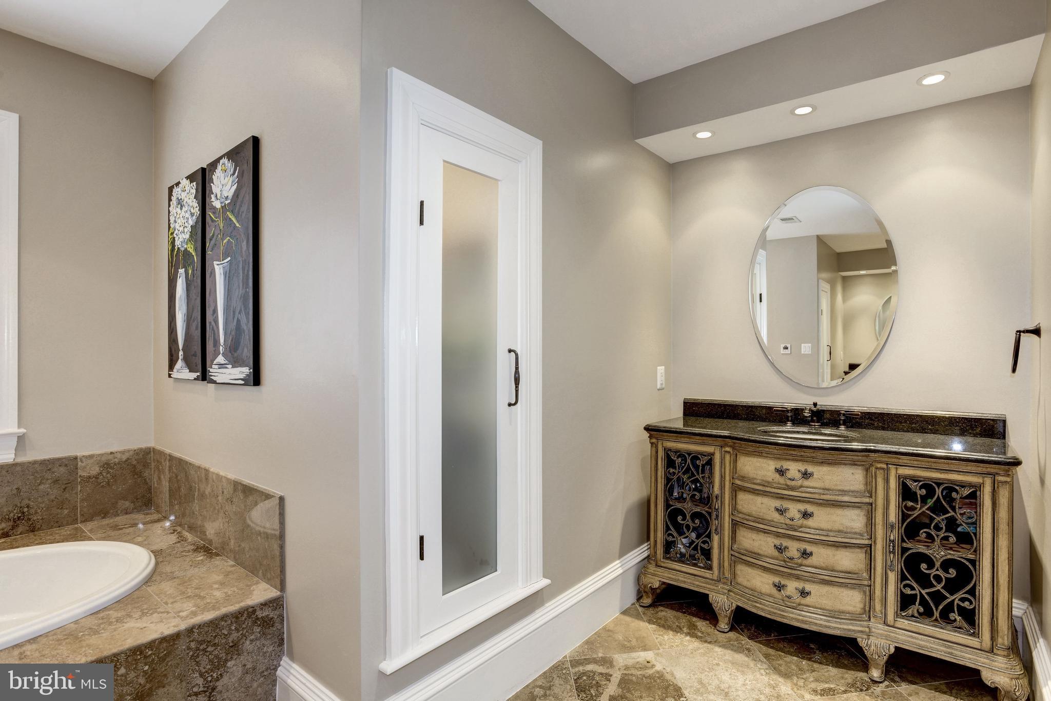 MINOR HILL - Residential