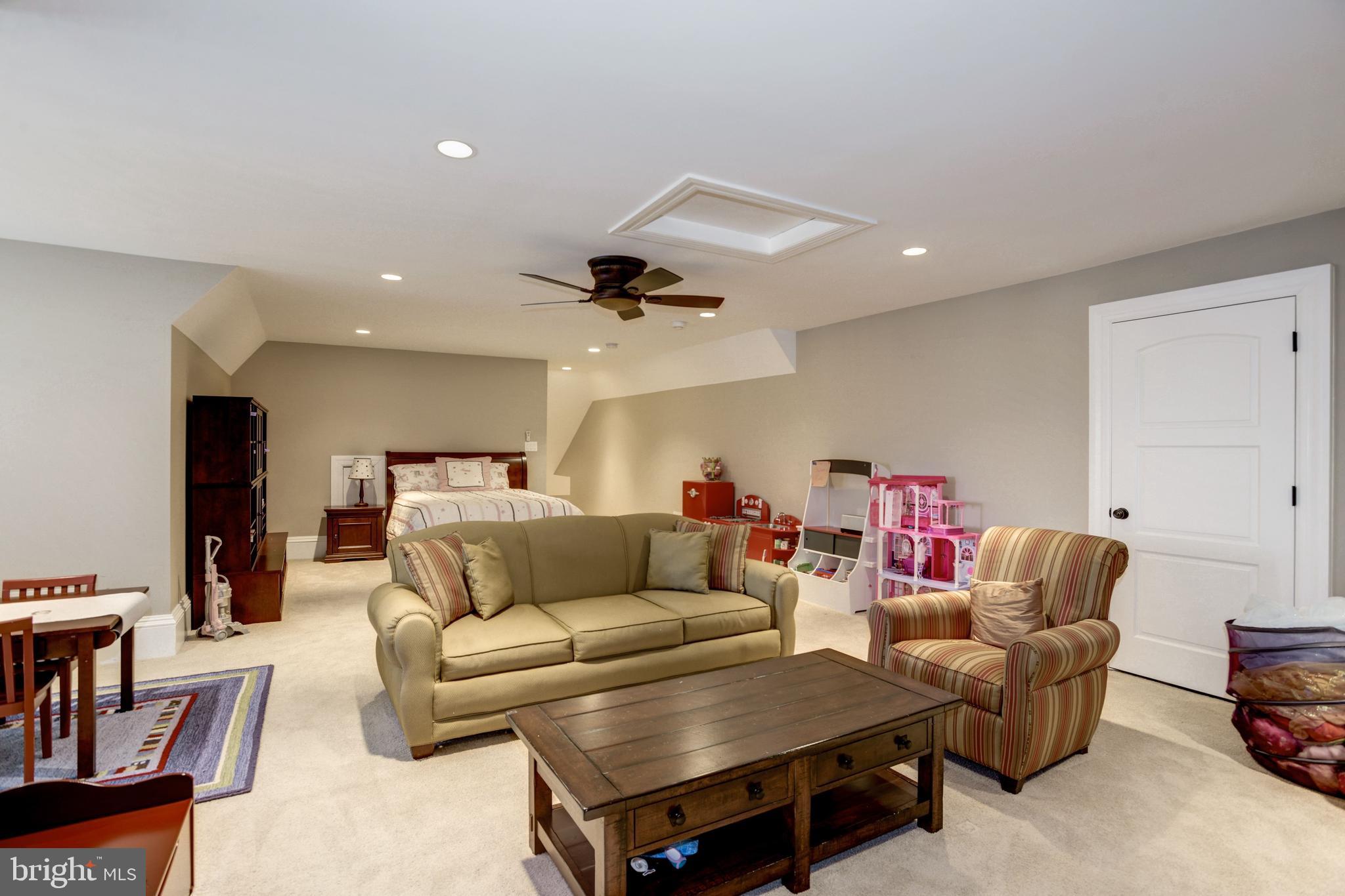 MINOR HILL - Residential