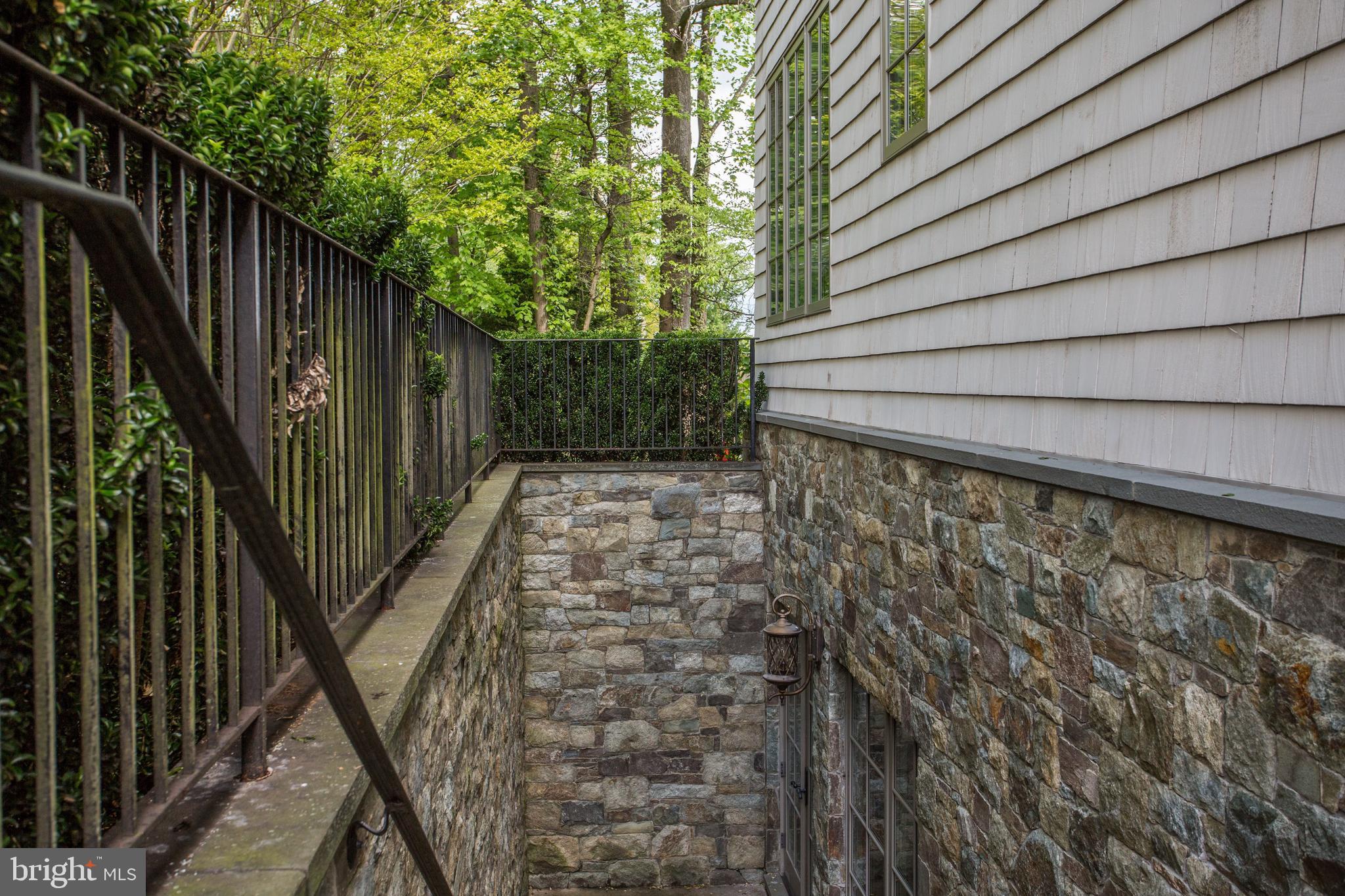 MINOR HILL - Residential