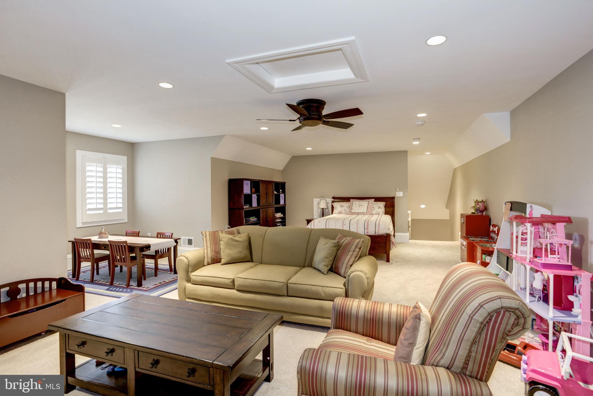 MINOR HILL - Residential