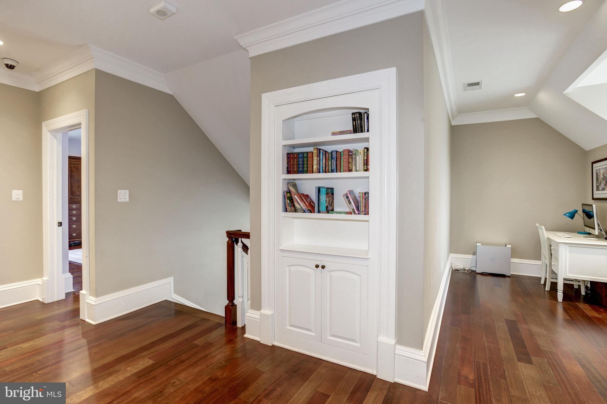 MINOR HILL - Residential