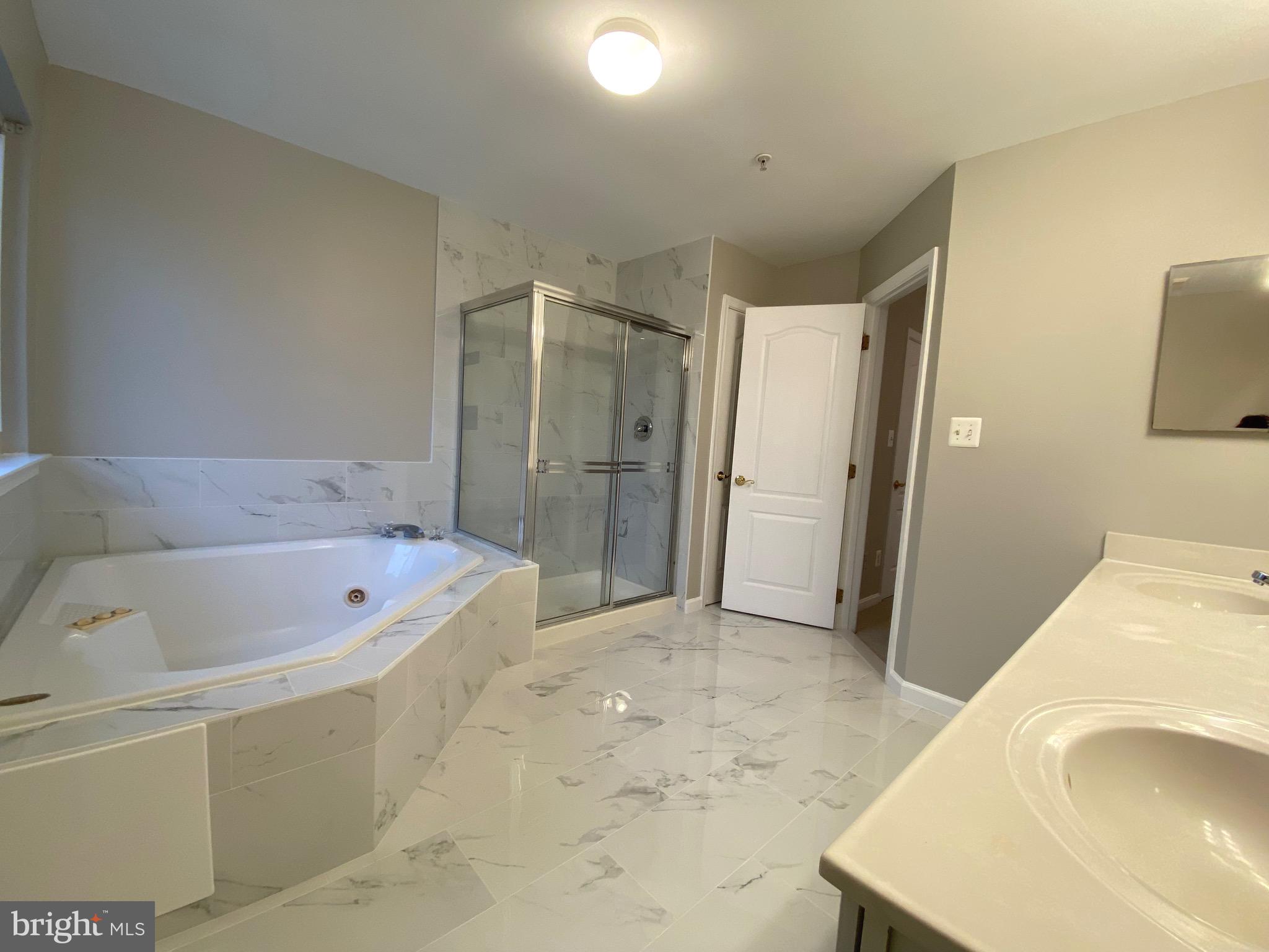 MONMOUTH MEADOWS - Residential Lease