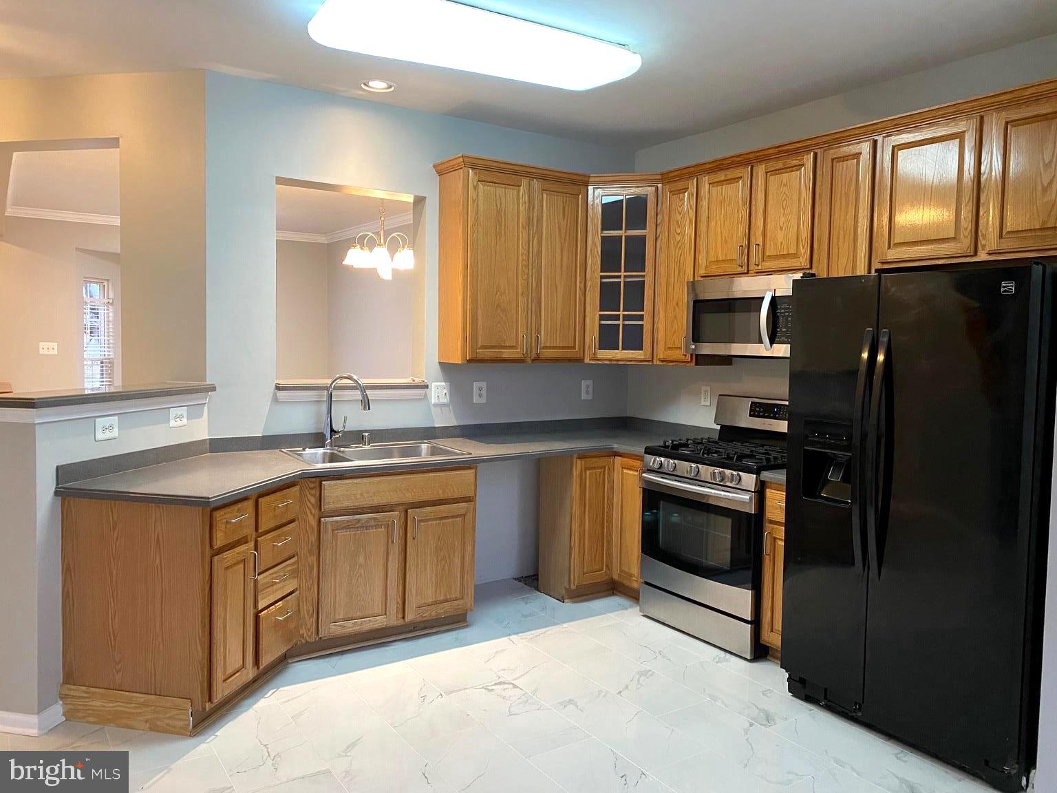 MONMOUTH MEADOWS - Residential Lease