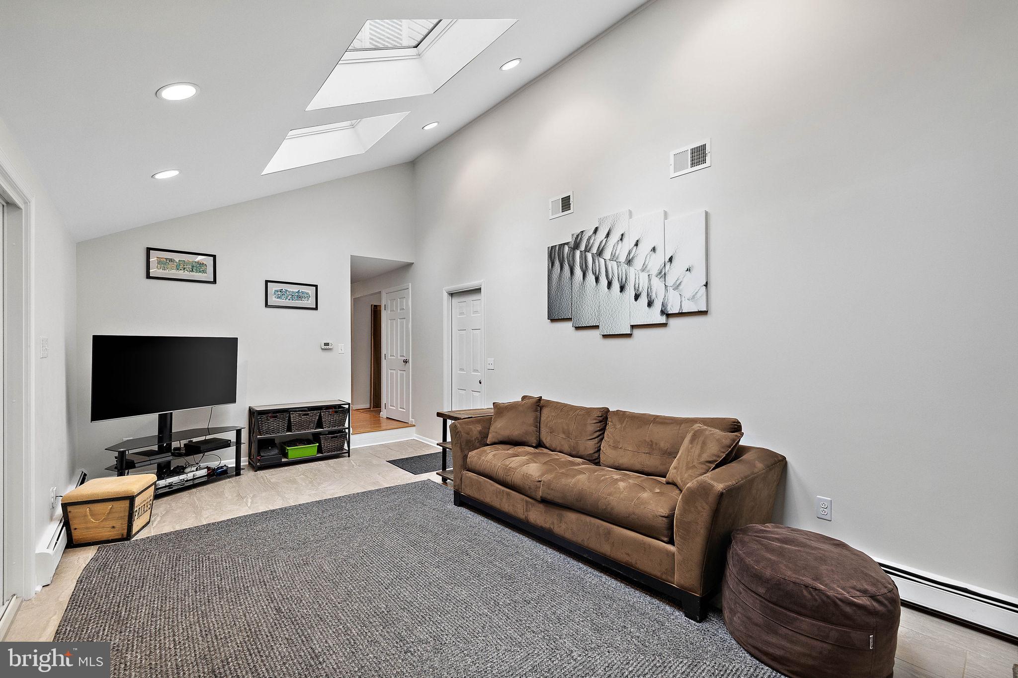 GRAND OAK RUN - Residential