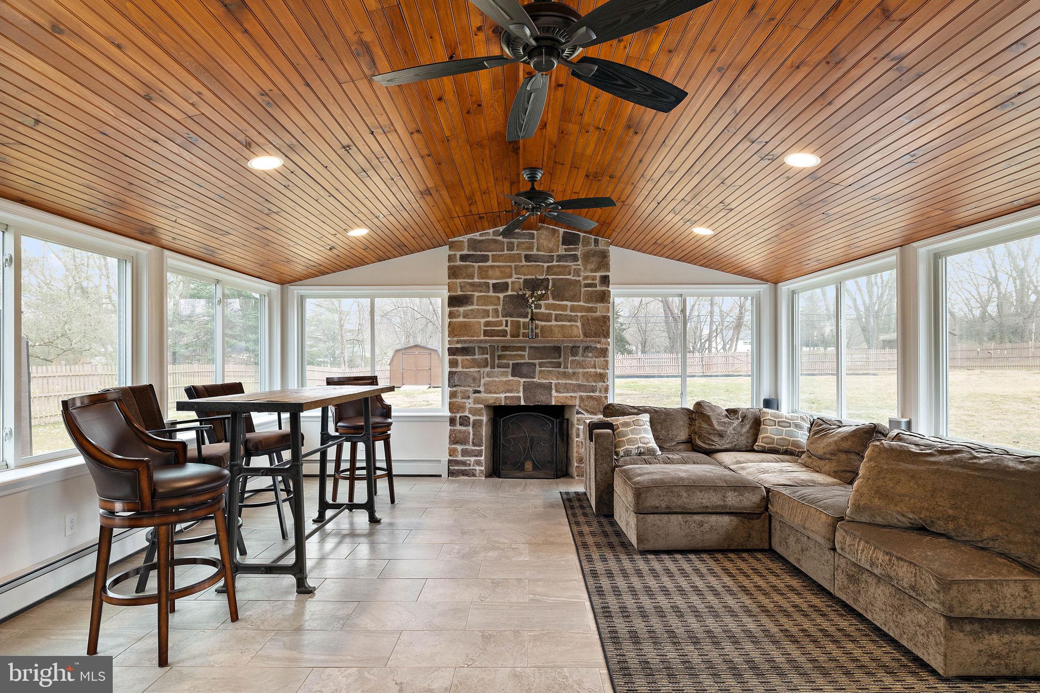 GRAND OAK RUN - Residential