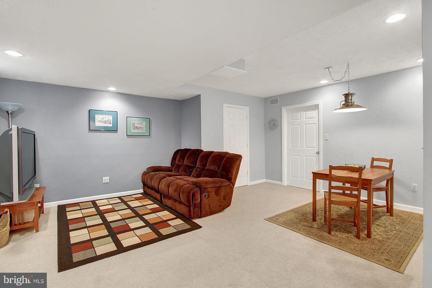 OLD FIELDS - Residential