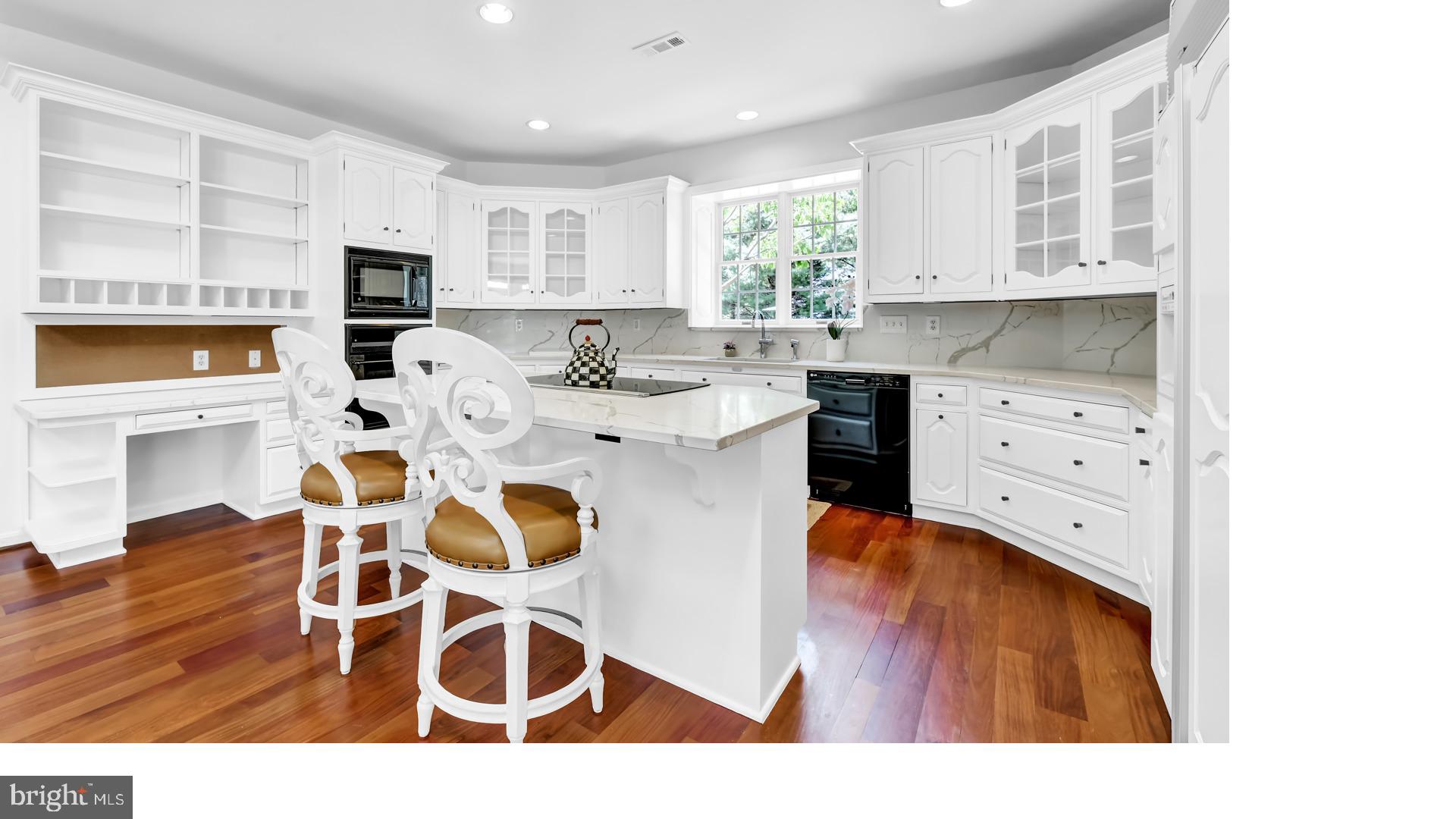 LAURELFORD - Residential