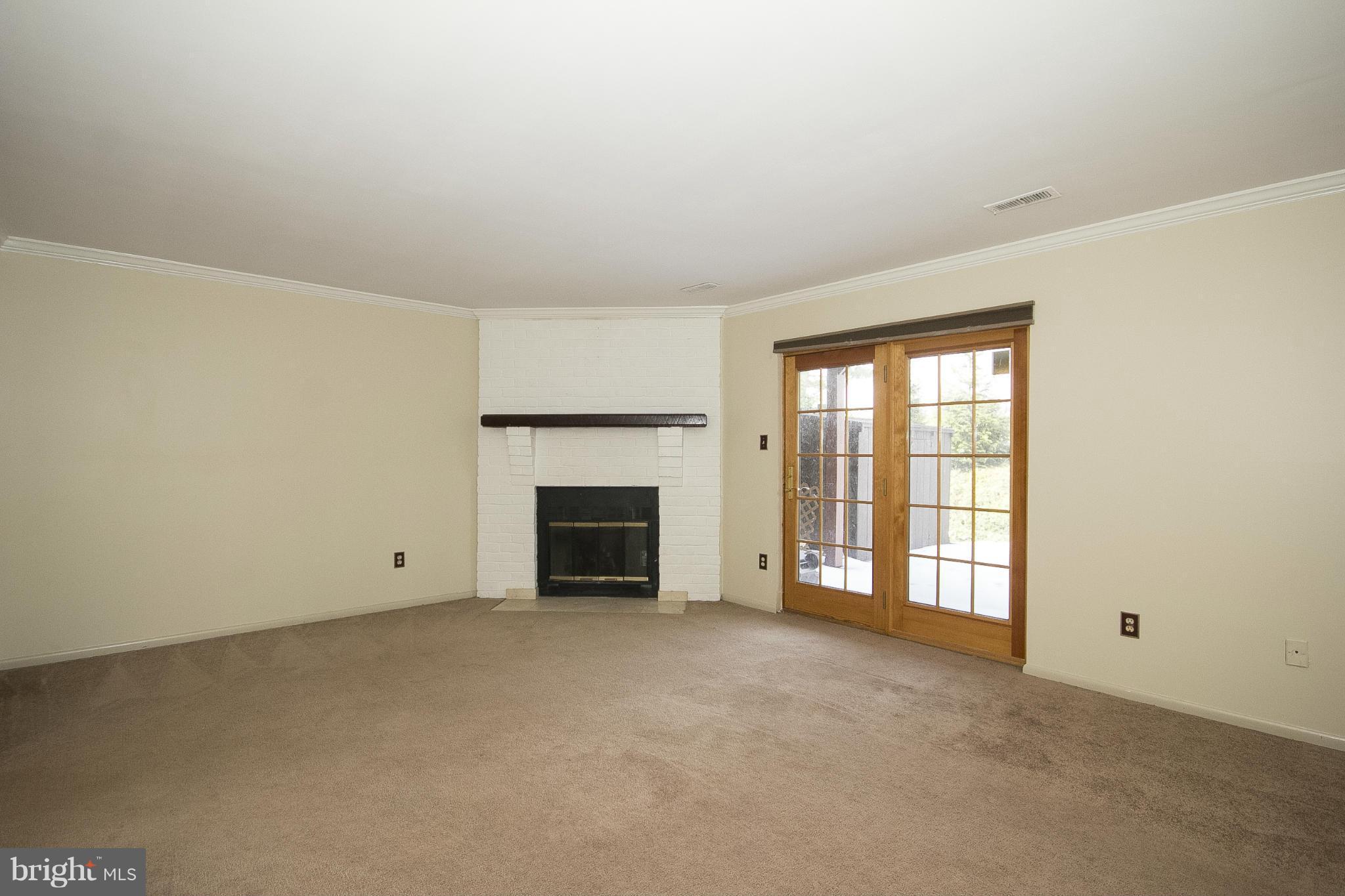 LOVETON FARMS - Residential Lease