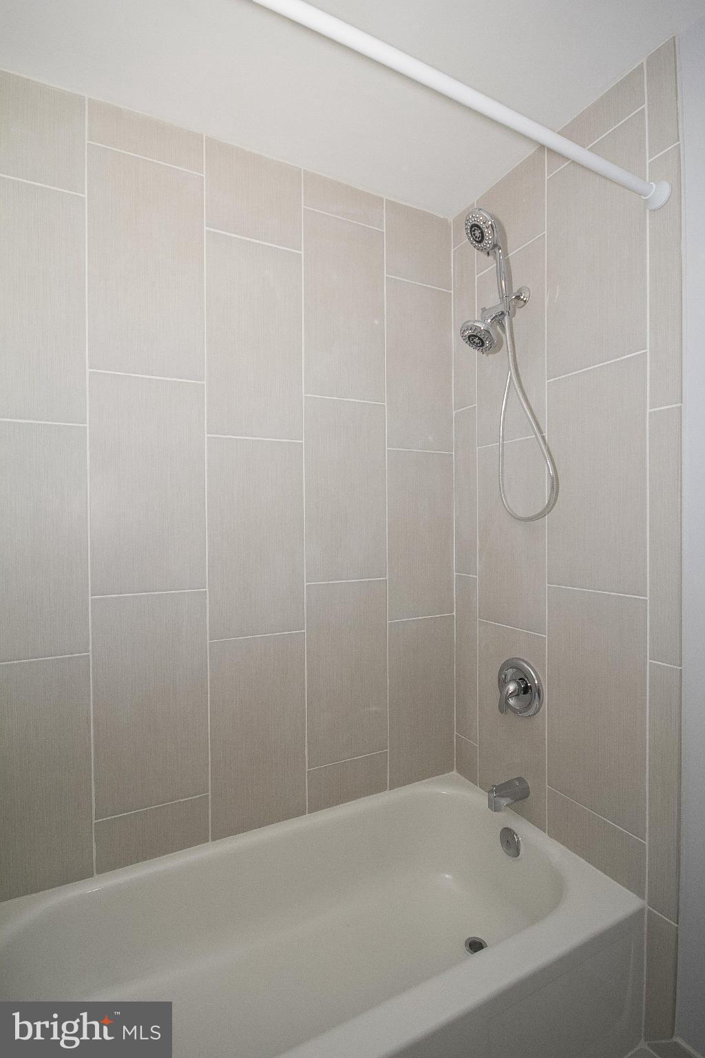 LOVETON FARMS - Residential Lease