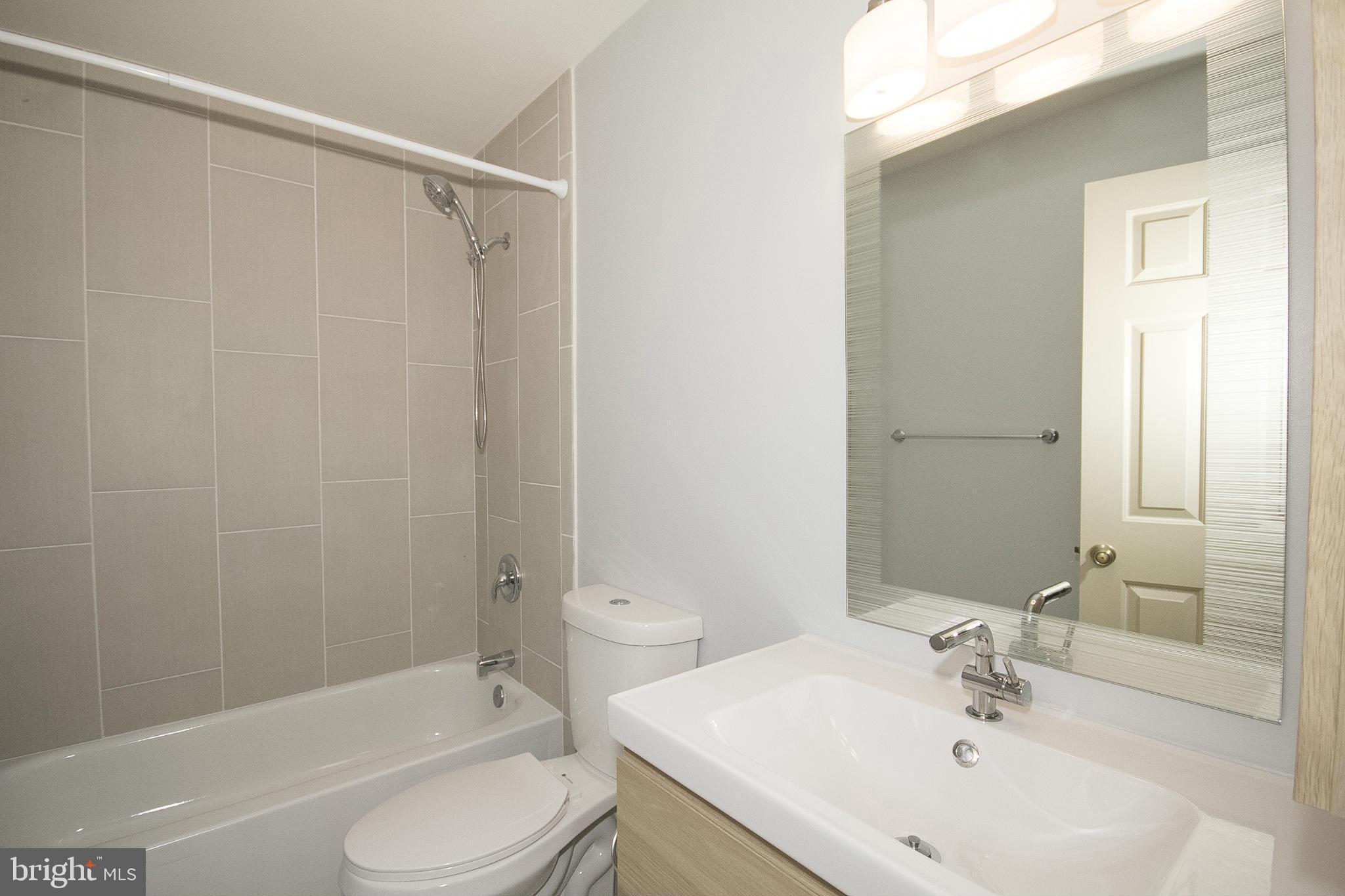 LOVETON FARMS - Residential Lease