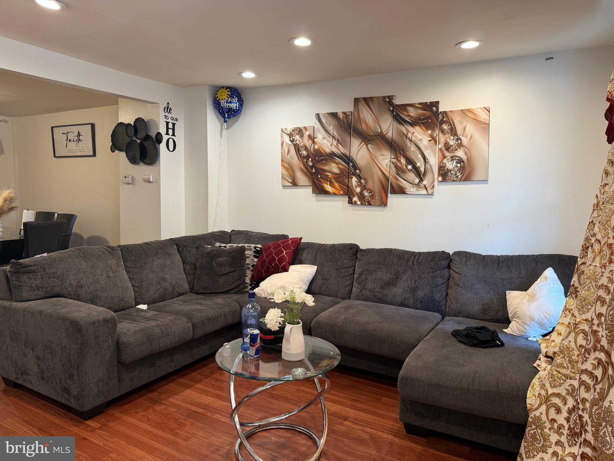 EAST YORK - Residential