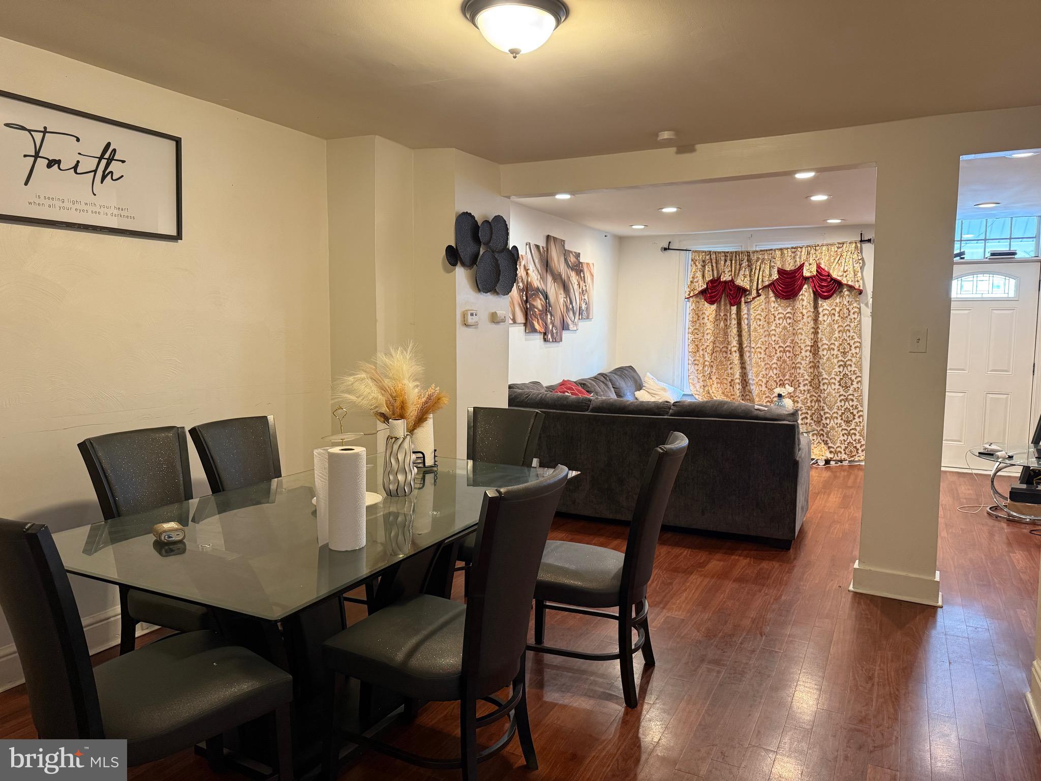 EAST YORK - Residential