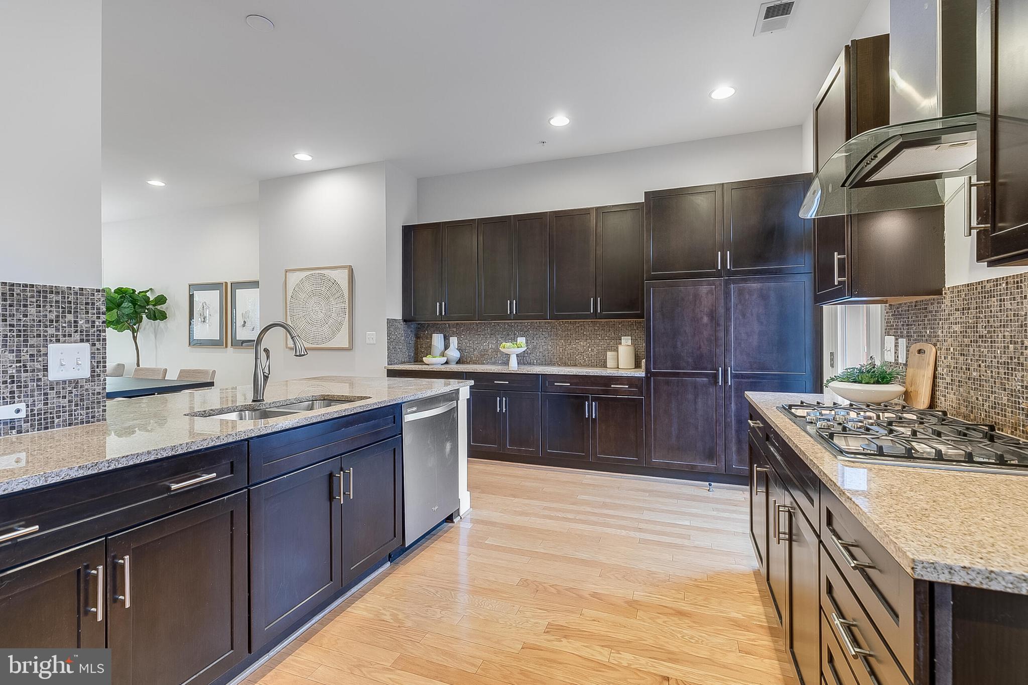 POTOMAC YARD - Residential