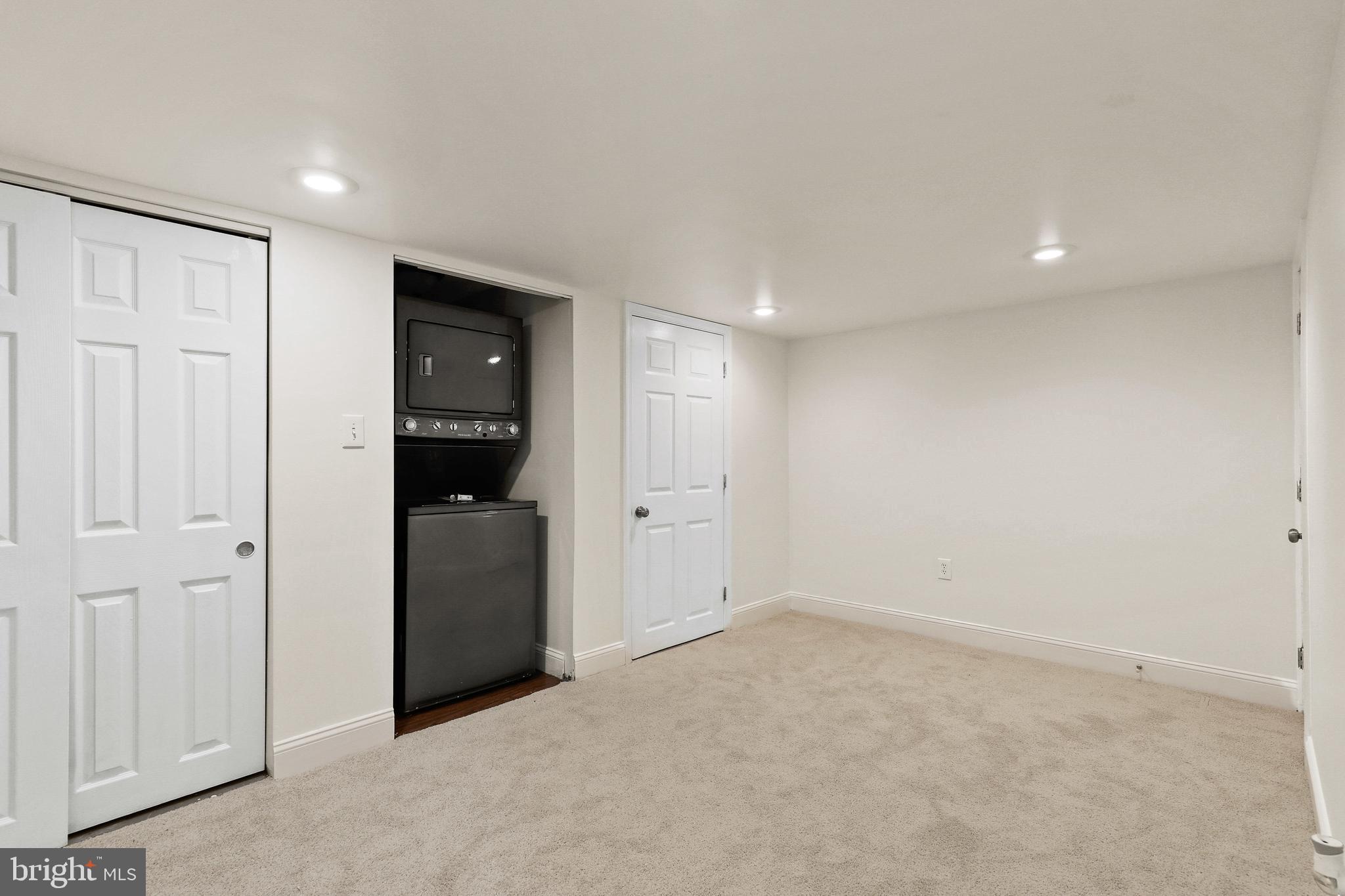 PARKSIDE - Residential Lease