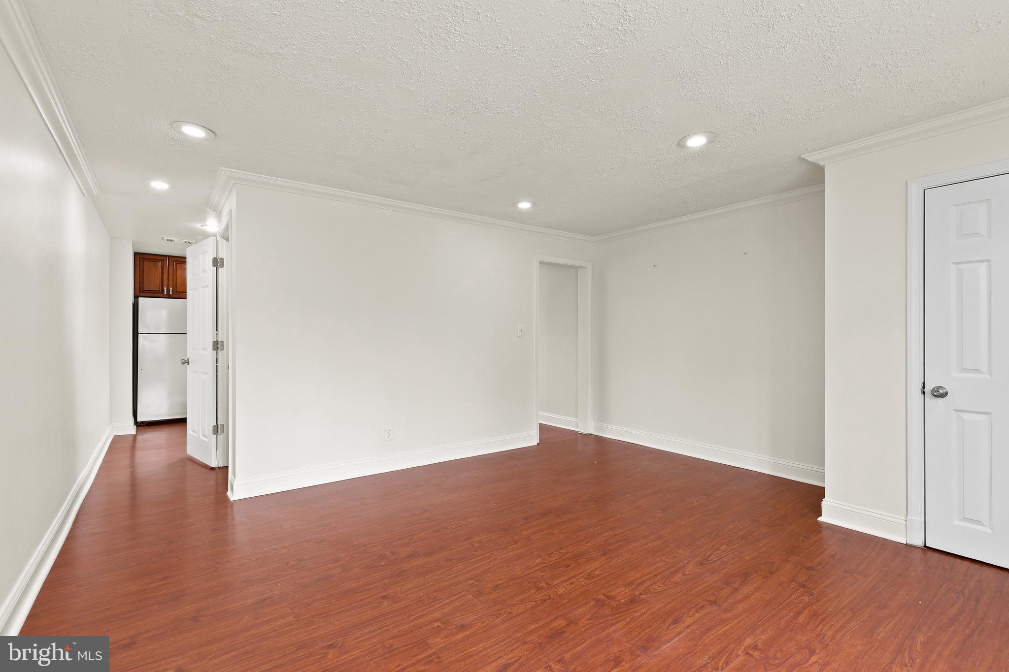 PARKSIDE - Residential Lease