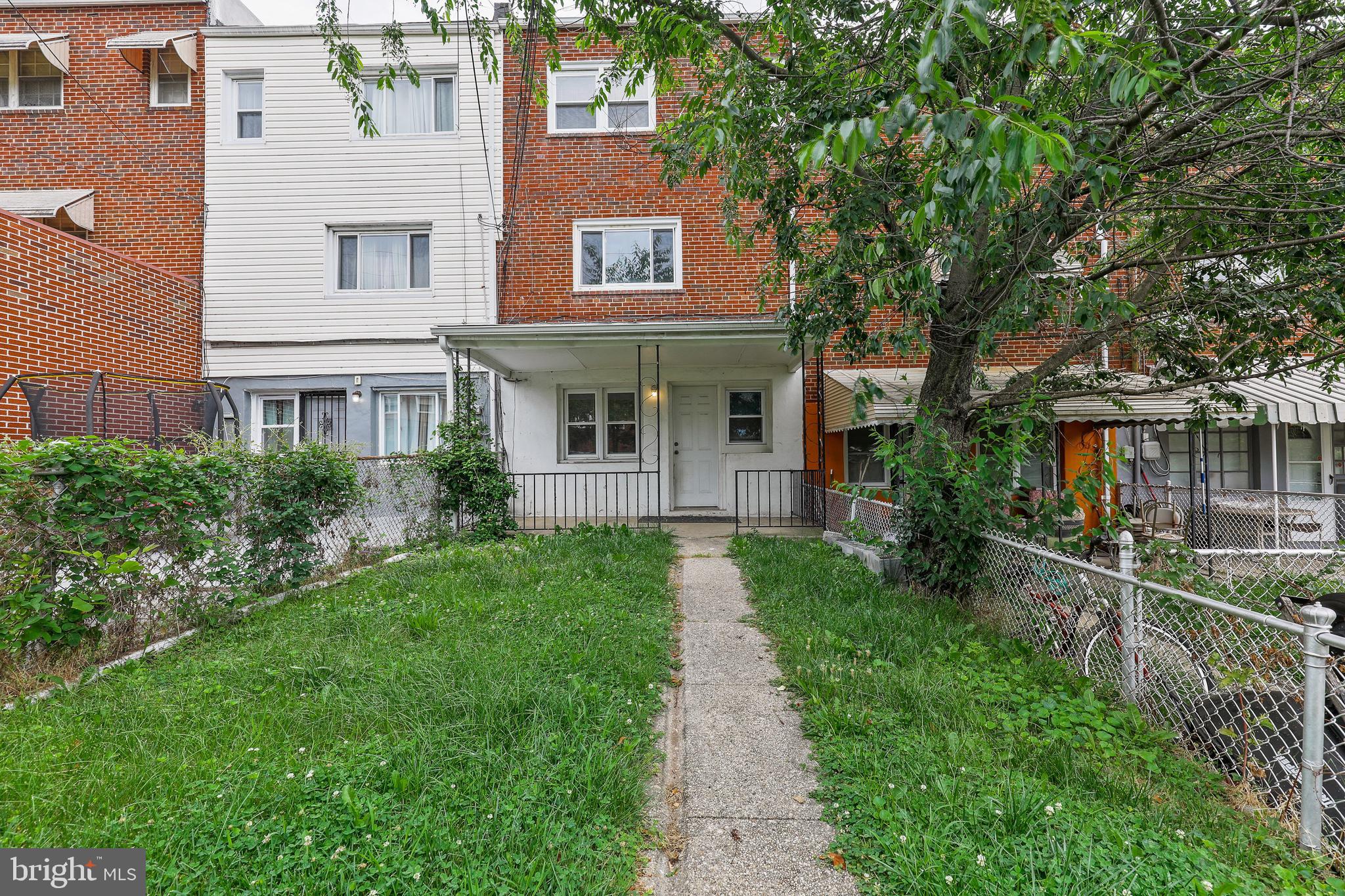 PARKSIDE - Residential Lease