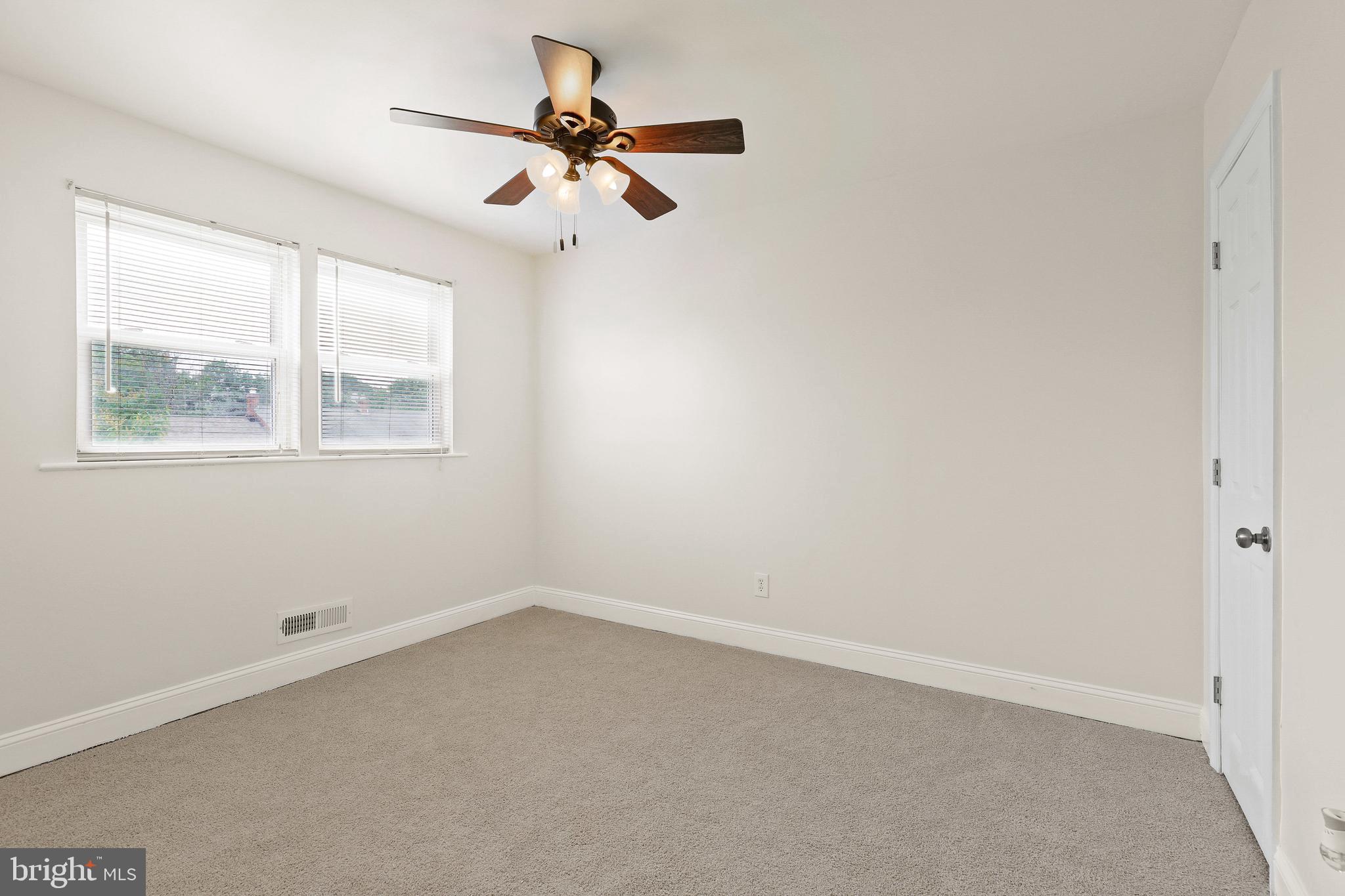 PARKSIDE - Residential Lease