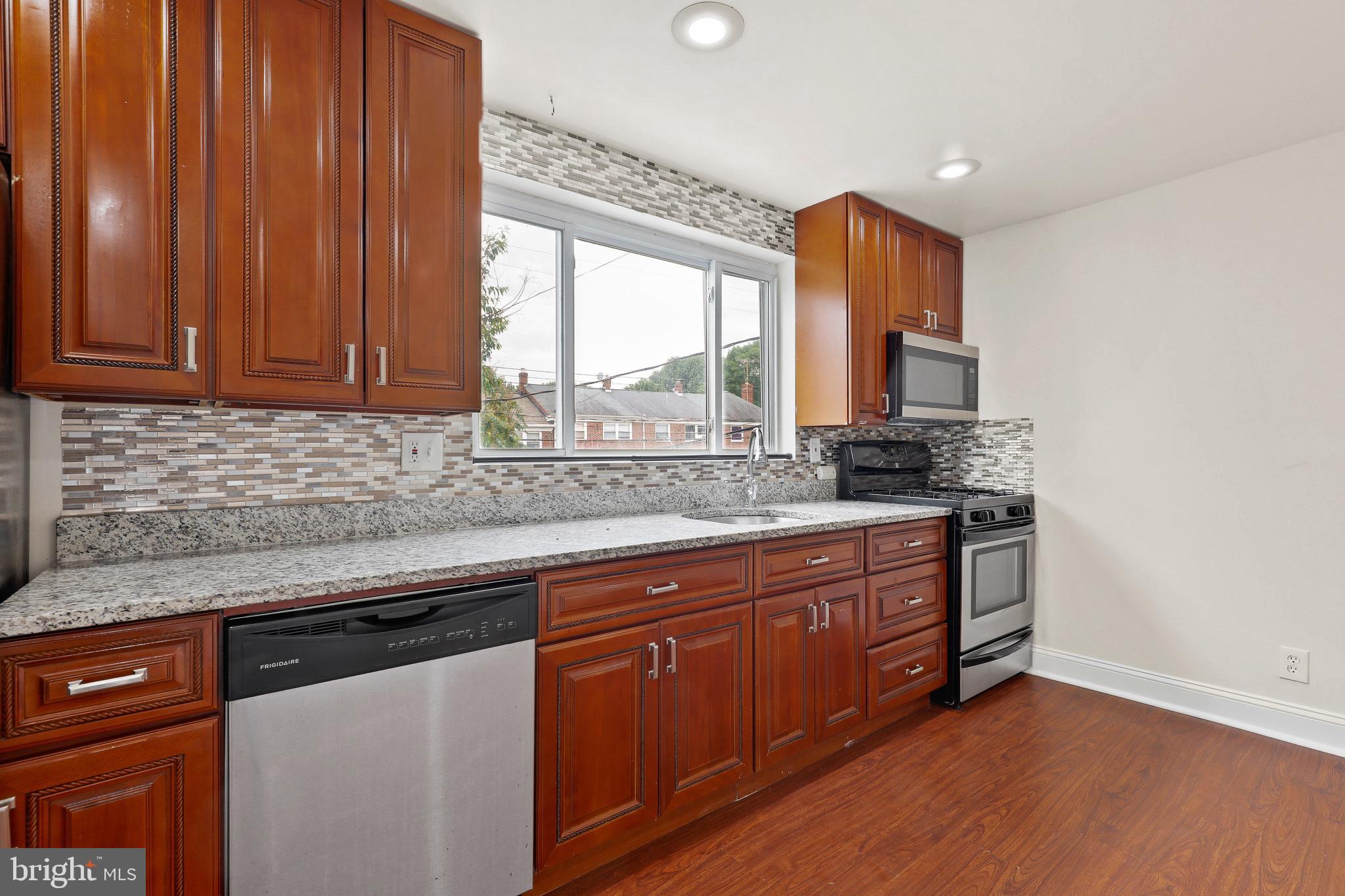 PARKSIDE - Residential Lease