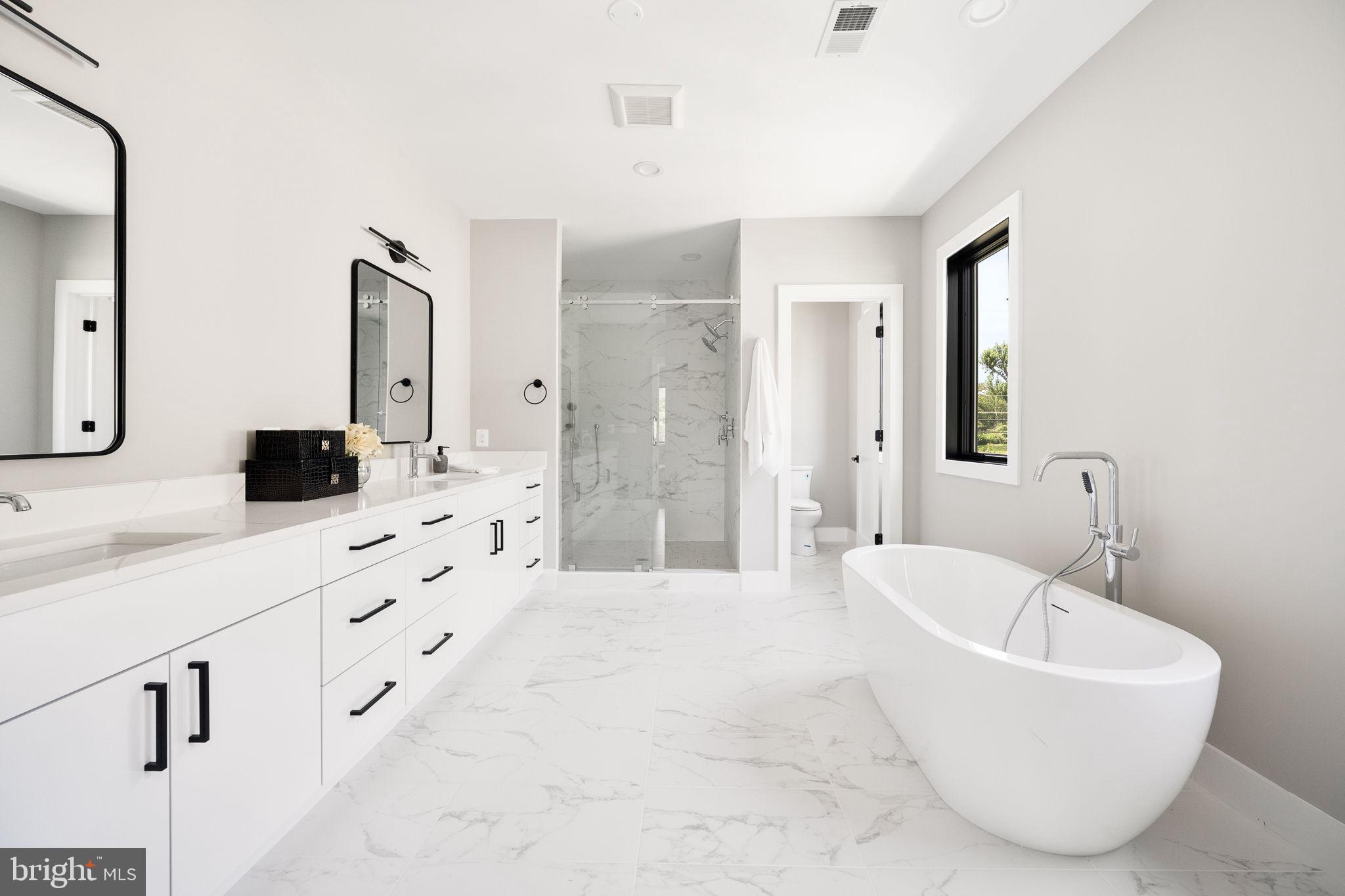 PIMMIT HILLS - Residential